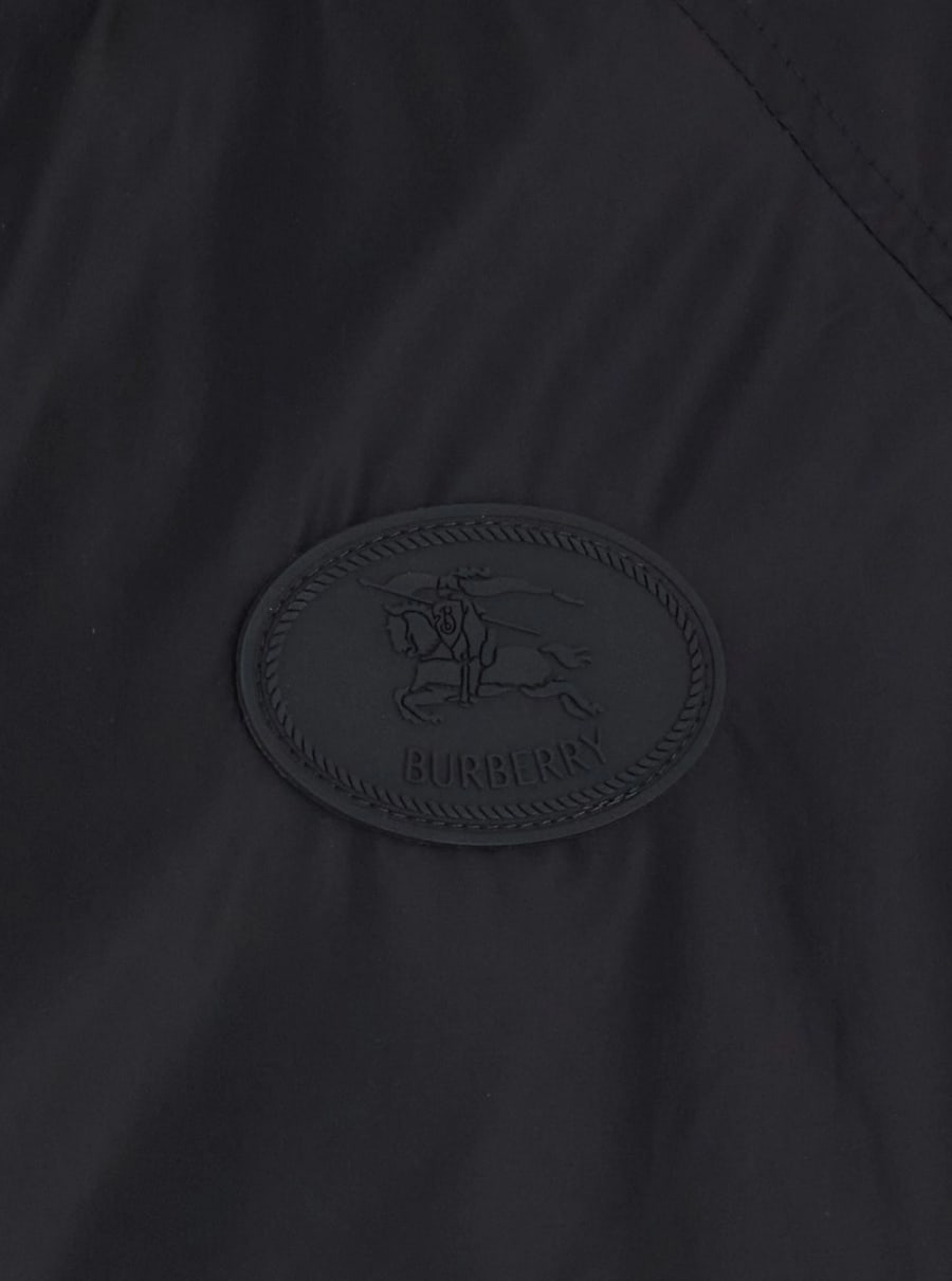 Burberry Giubbotto 'CLAPTON' con patch logo sul fronte in tessuto tecnico nero uomo, view 3