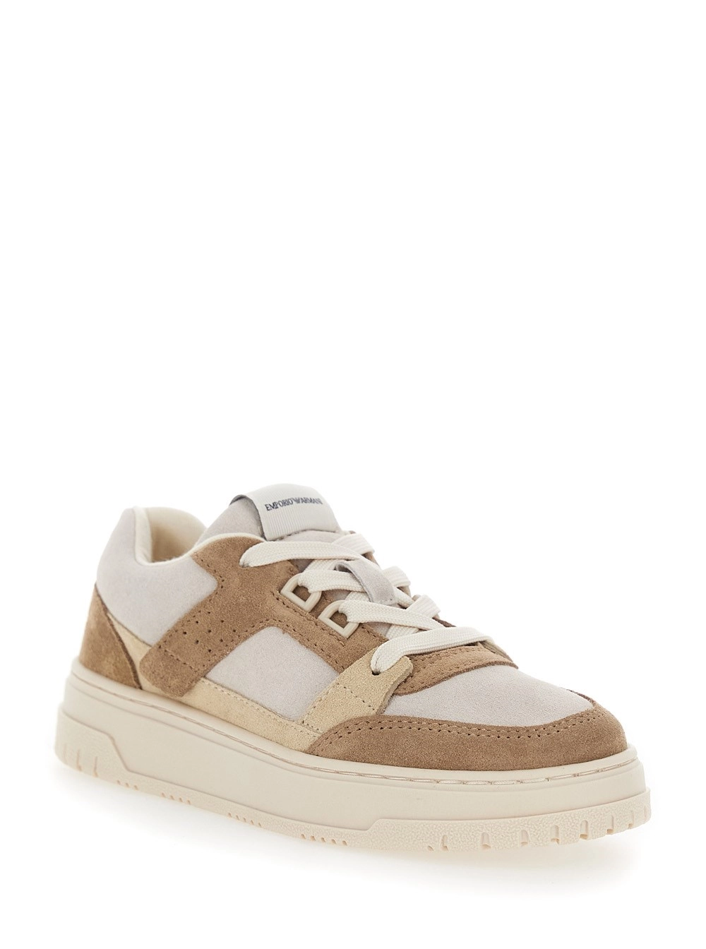 Emporio armani kids Sneaker Low Top con Patch Logo sulla in Pelle Scamosciata Beige Bambino, view 2