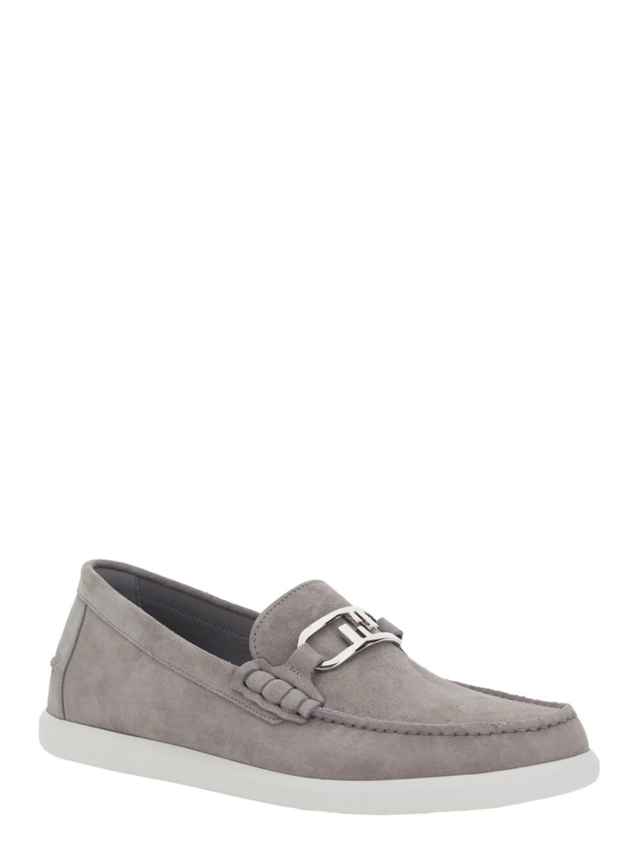 Fendi Mocassini con Fibbia Metallica FF e Suola a Contrasto in Suede Grigi Uomo, view 2