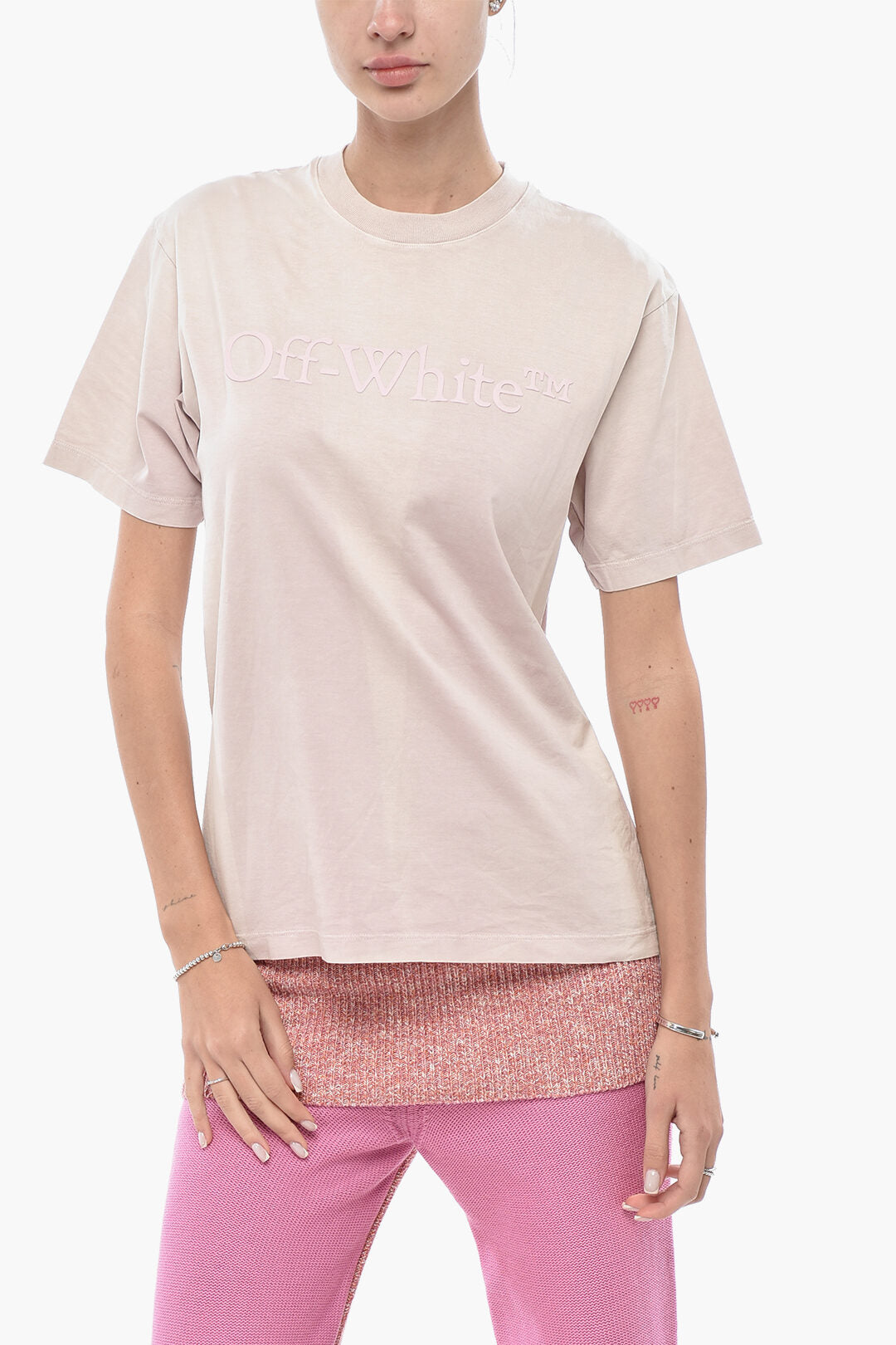Off-White 3050~Crewneck T-Shirt LAUNDRY with Raised Print