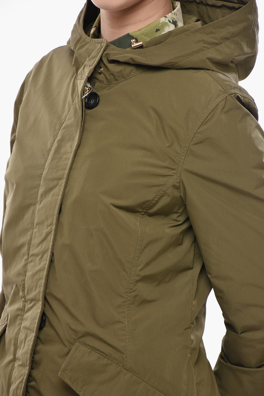 Woolrich 2850~Lightweight Jacket SUMMER in Solid Color with Hidden Placket, view 3
