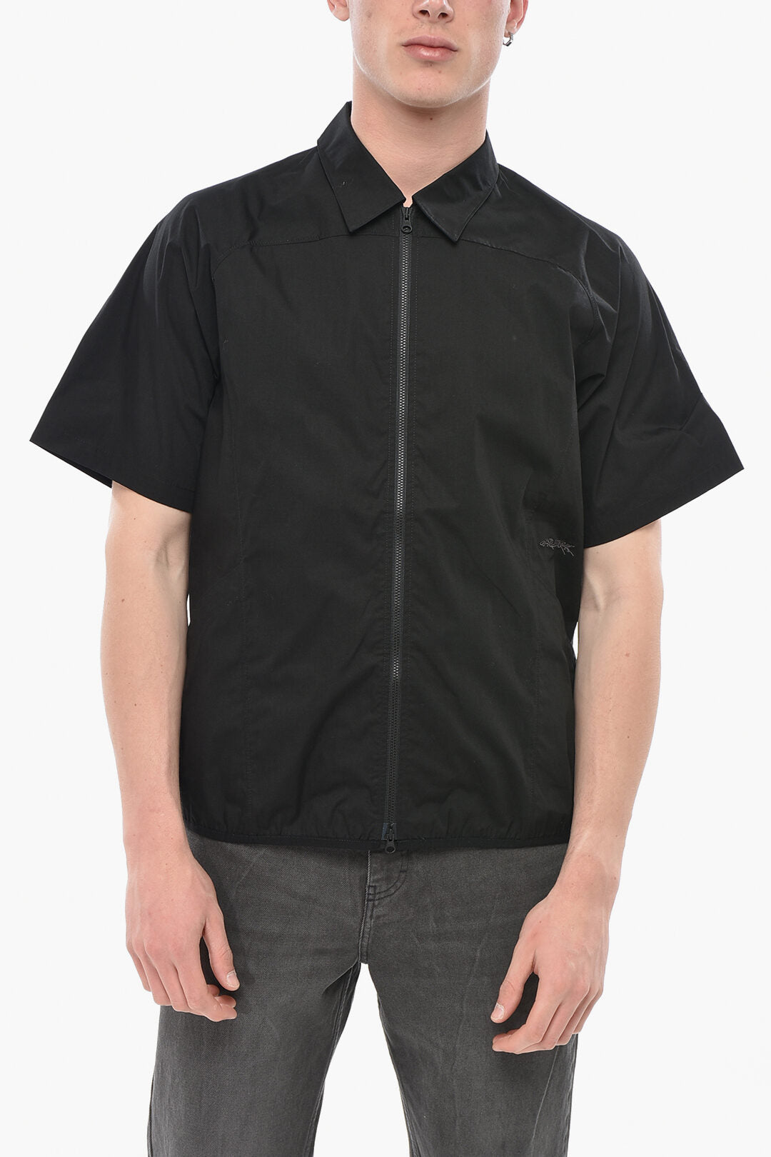 GR10K 3500~Cotton Poplin Shirt with Two Pockets and Zip Closure