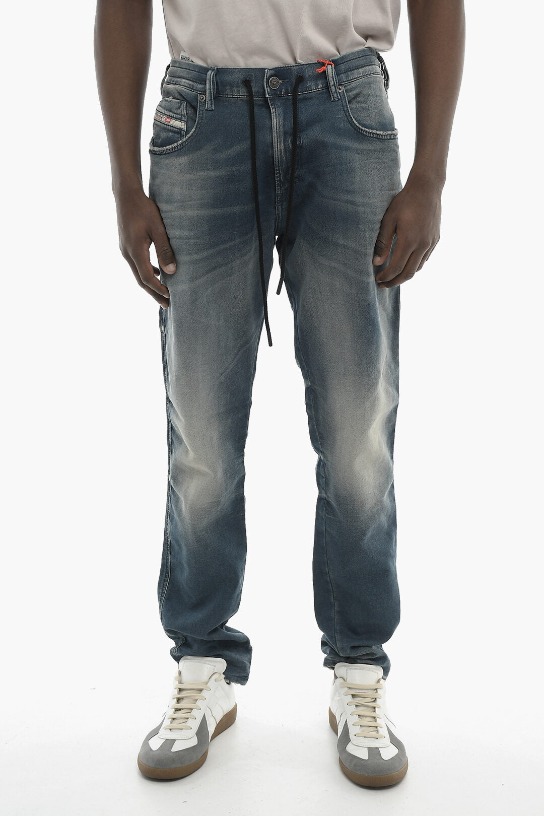 Diesel 2405~Jogg Jeans 2062 D-STRUKT-B Straight Leg with 16cm Elasticated Waist