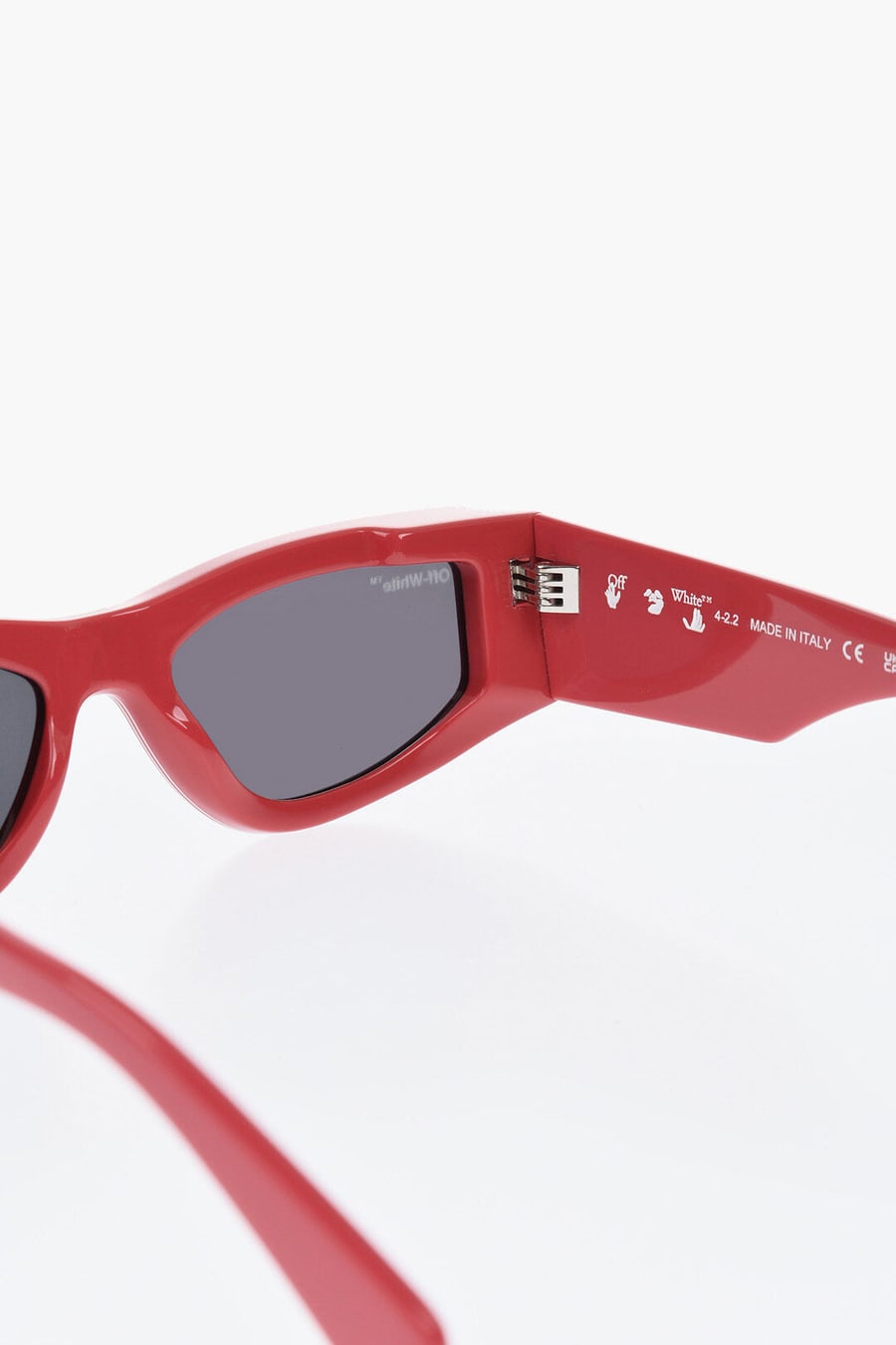 Off-White 2550~Sunglasses ANDY in Solid Color with Contrasting Details, view 3