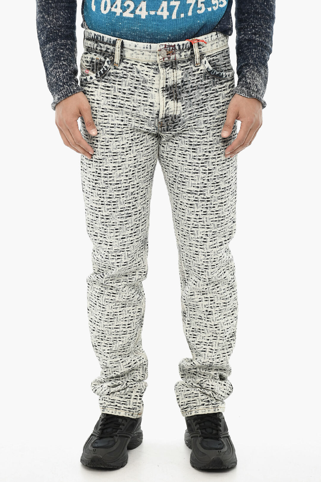 Diesel 2405~Slim-Fit Jeans Straight Leg 17cm L.34