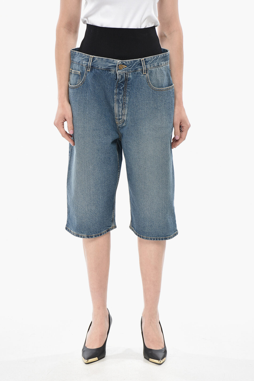 Alaïa 2405~Wide-Leg Denim Shorts with Elastic Waistband