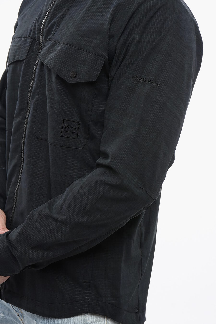 Woolrich 2405~Windbreaker MESH with Front Pockets, view 3
