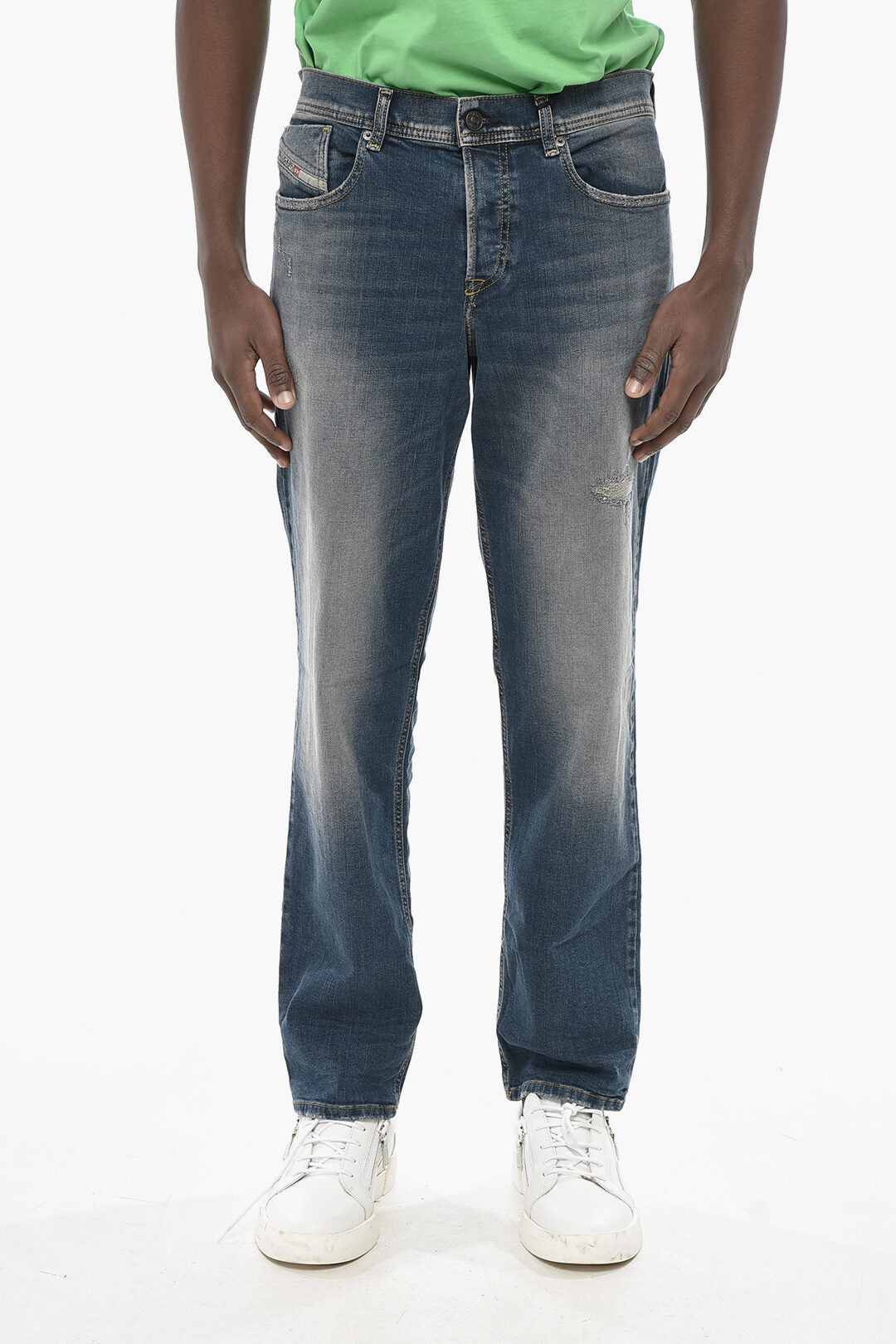 Diesel 0138~Tapered Fit Jeans D-FINITIVE 2023 with Visible Seams 16cm L32