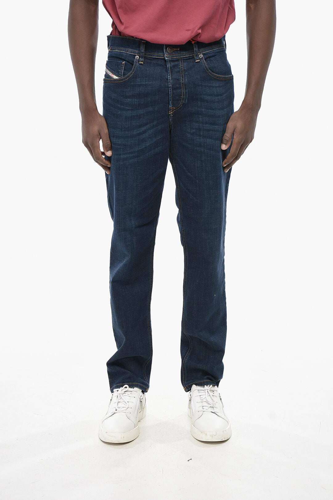 Diesel 2405~Tapered Fit Jeans D-FINITIVE 2023 with Visible Seams 16cm L32