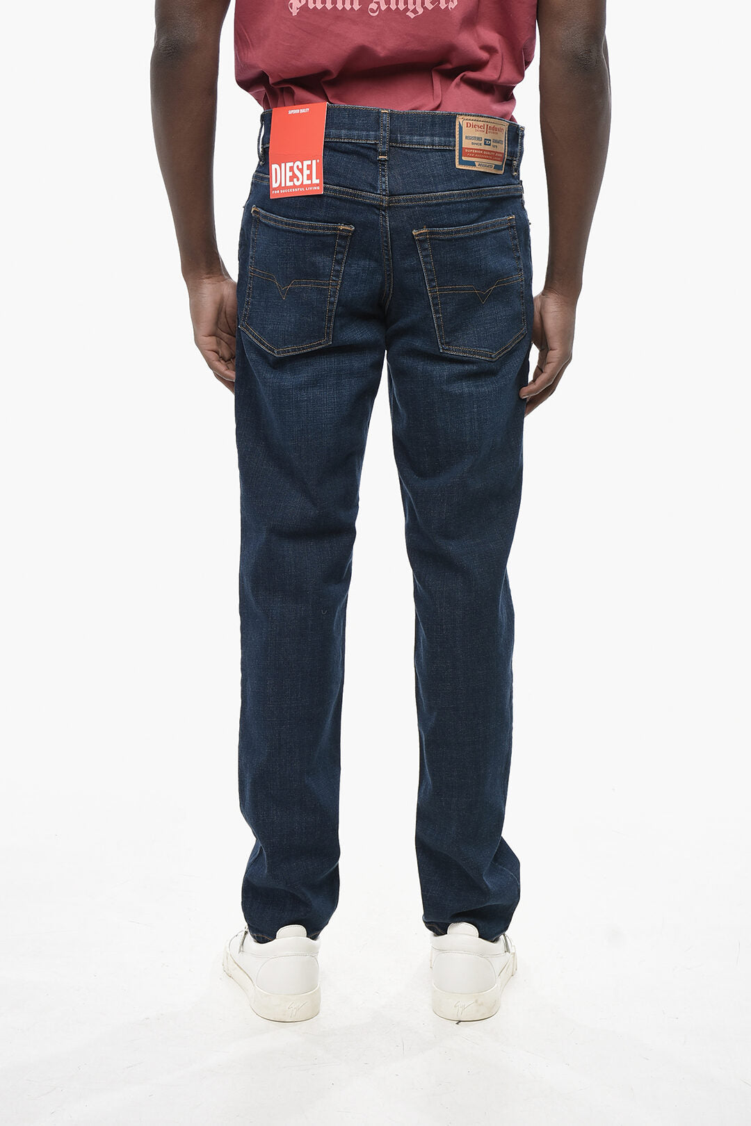 Diesel 2405~Tapered Fit Jeans D-FINITIVE 2023 with Visible Seams 16cm L32, view 2