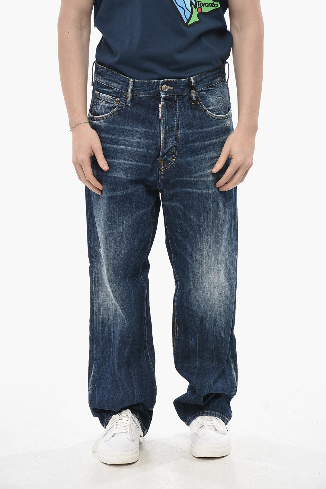 Dsquared2 2405~Straight-Leg Jeans LOOSE with Silver Buttons 23cm