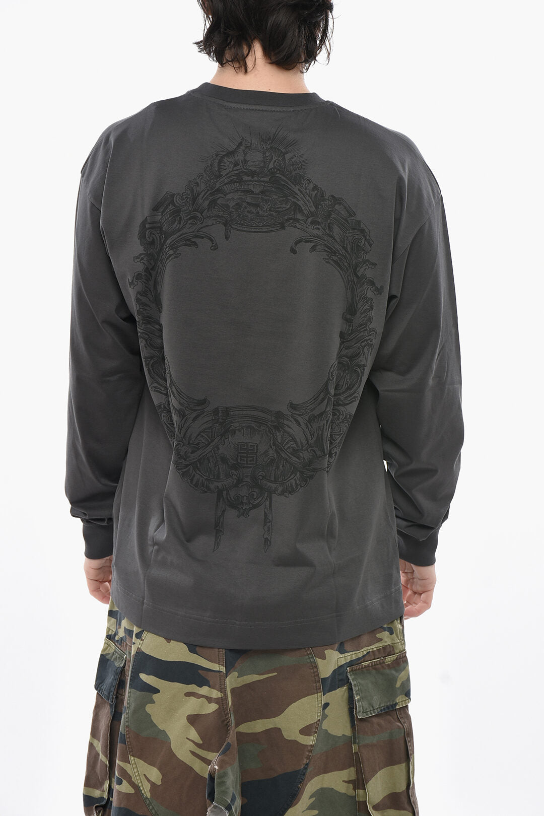 Givenchy 0130~Crewneck T-Shirt FRAME With Back Print