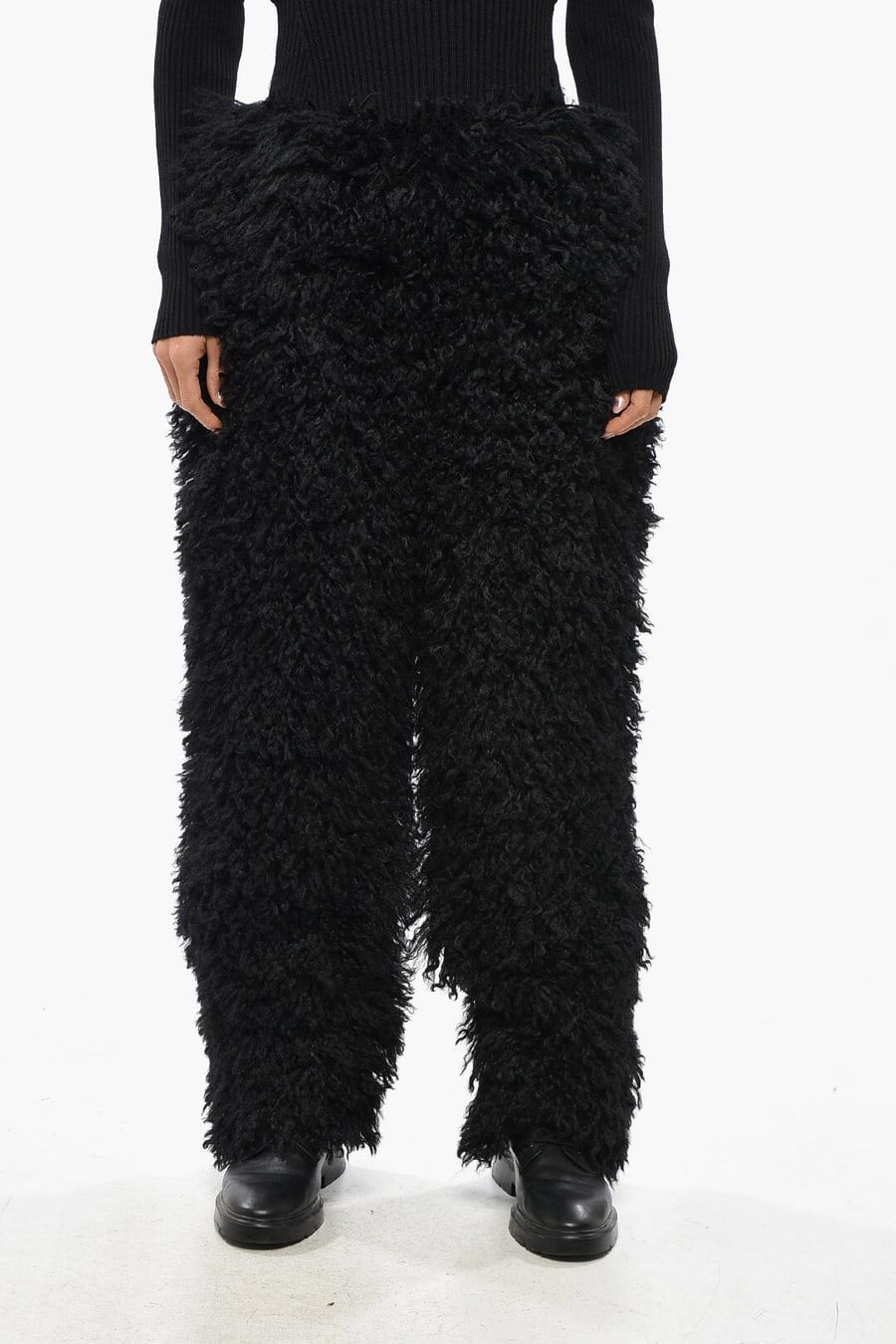 Eenk 3500~Eco-Fur Trousers ZUFFE