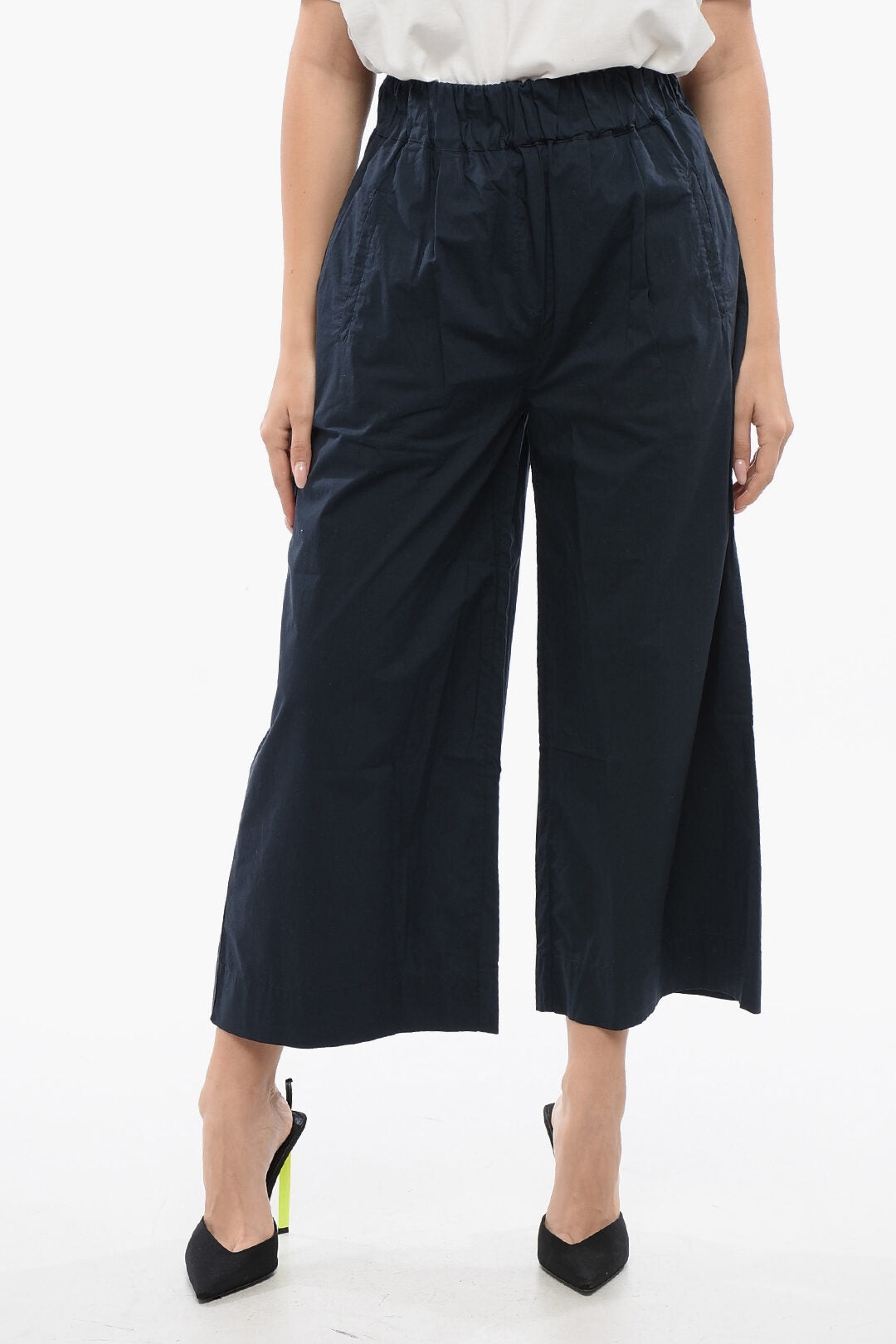 Woolrich 2405~Cropped-Fit Cotton Poplin Trousers