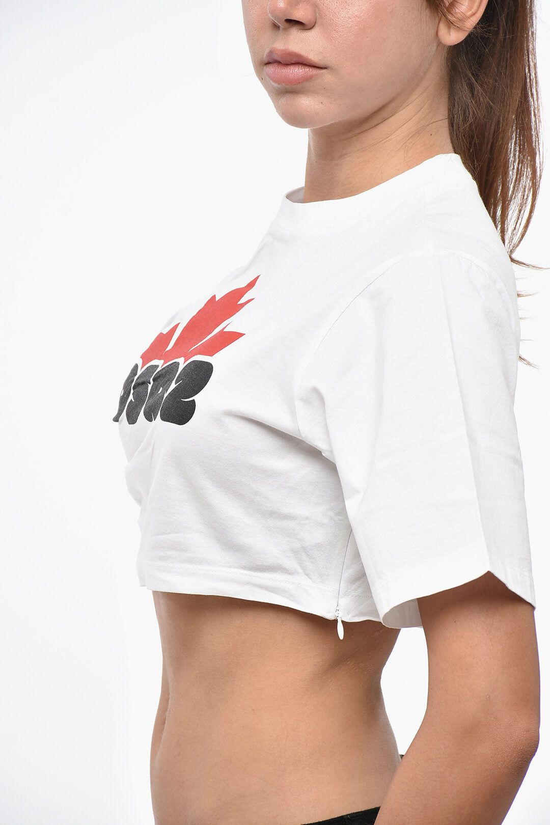 Dsquared2 2405~Cropped-Fit Crew-Neck T-Shirt with Printed Logo, view 2