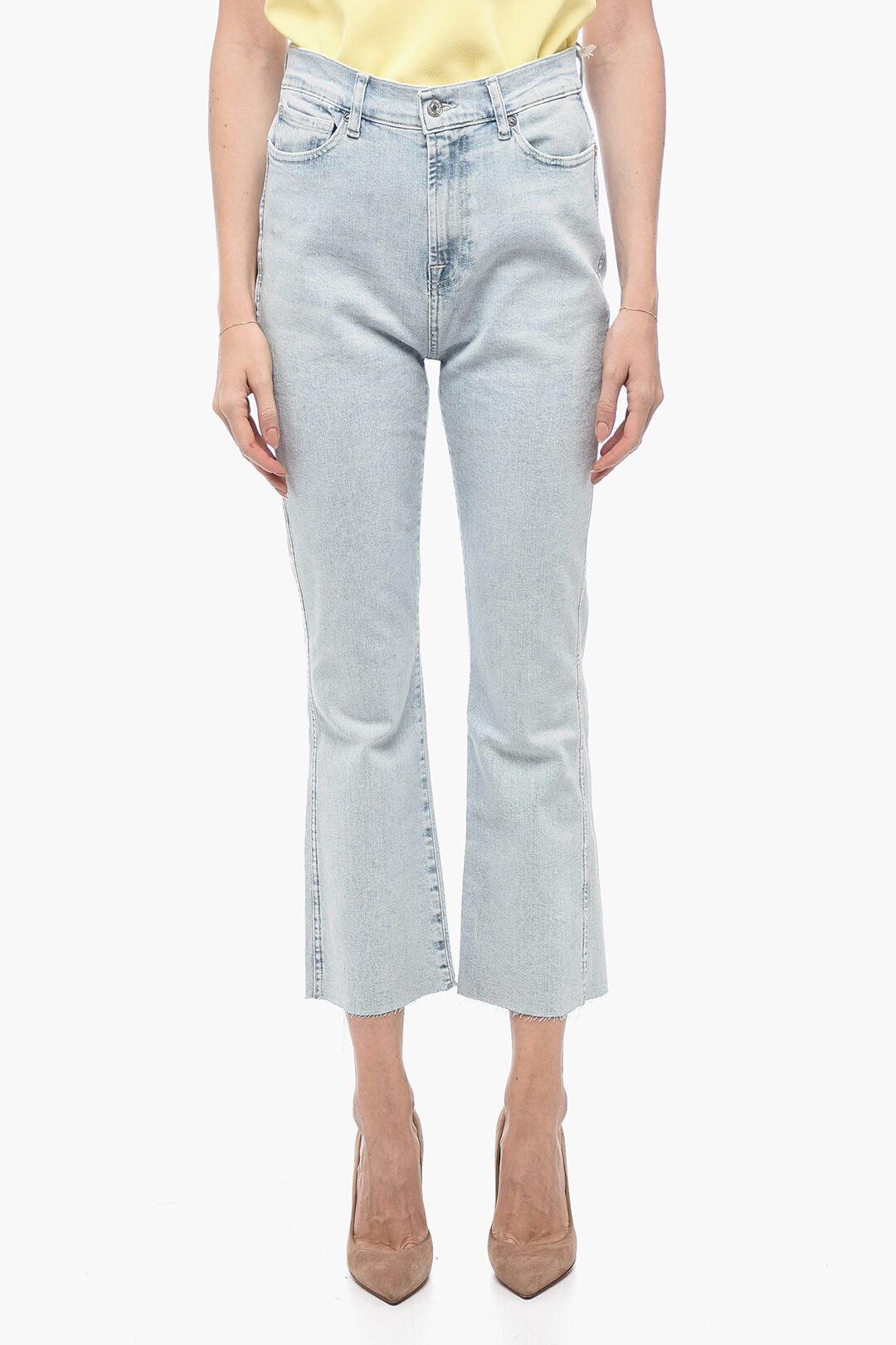 Seven 2405~Light-Wash Stretch Jeans with Raw Hem
