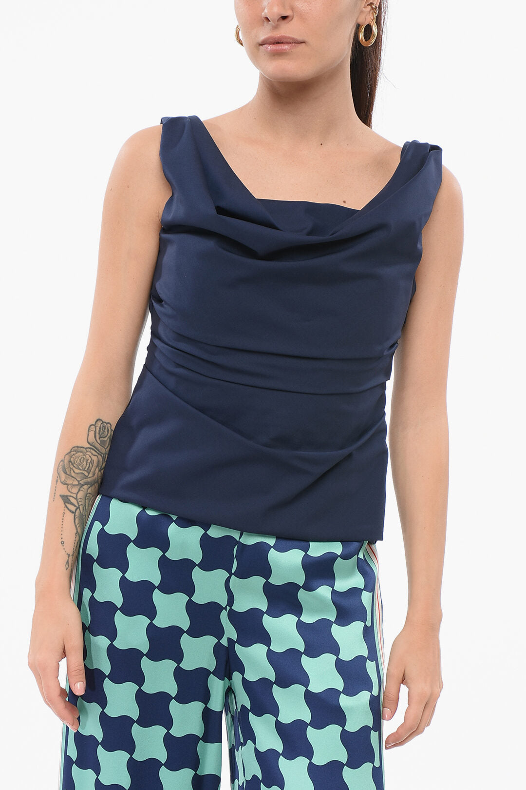 Armarium 2405~Sleeveless Top with Draping