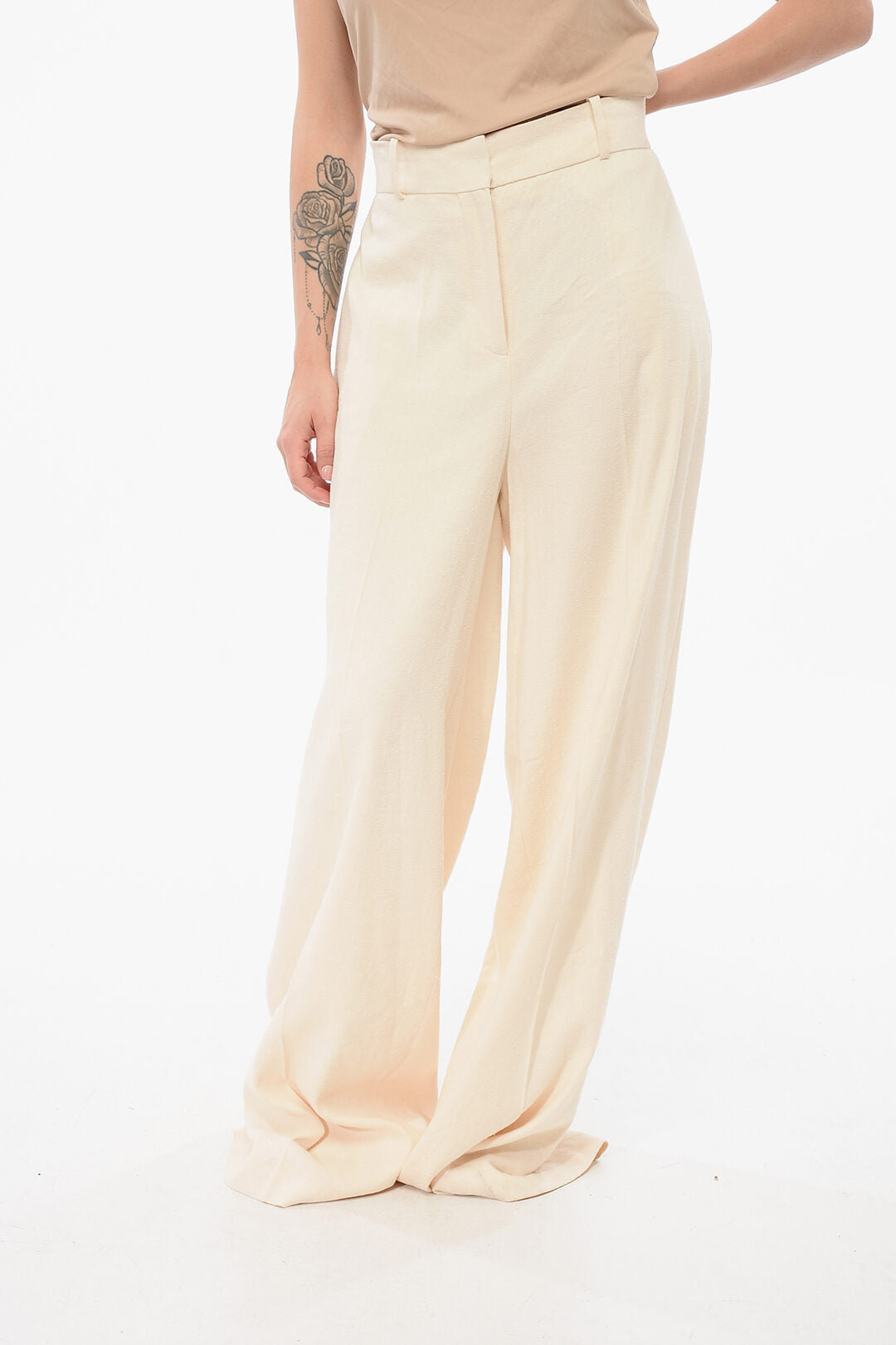 Quira 2500~Wide-Leg Trousers PEEK-A-BOO with Raw-Edge Cut-Outs