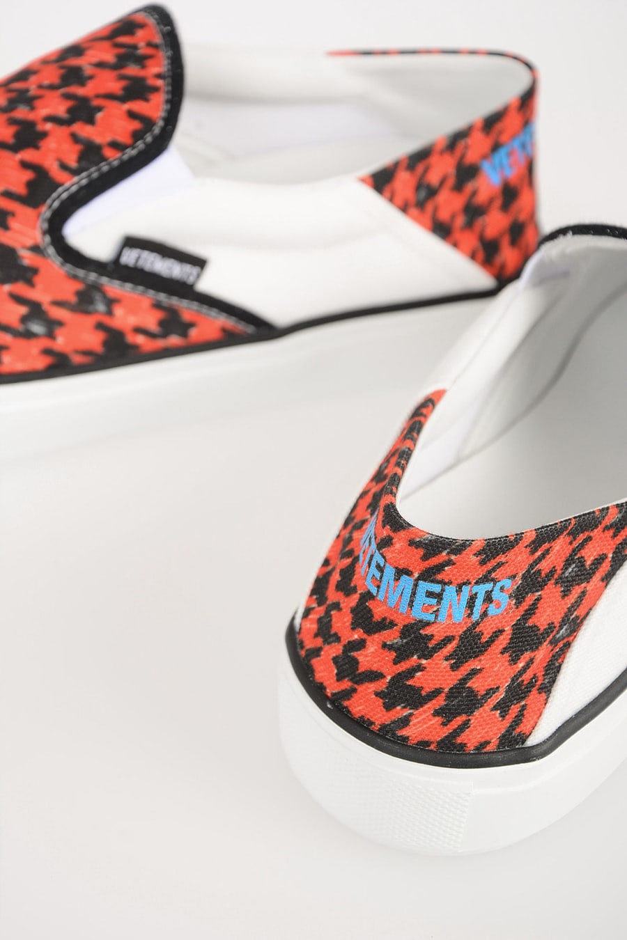 Vetements 2550~Printed Slip-On, view 2