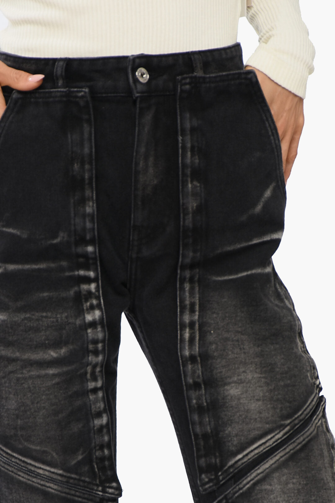Y.Project 3500~Carpenter Jeans with Faded Effect and Detachable Patches 22cm, view 2