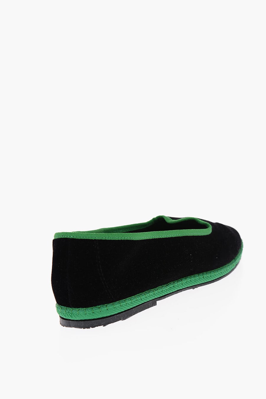 Gil Casas 3500~Velvet Furlane with Contrasting Trim and Four-Leaf Clover Embroidery