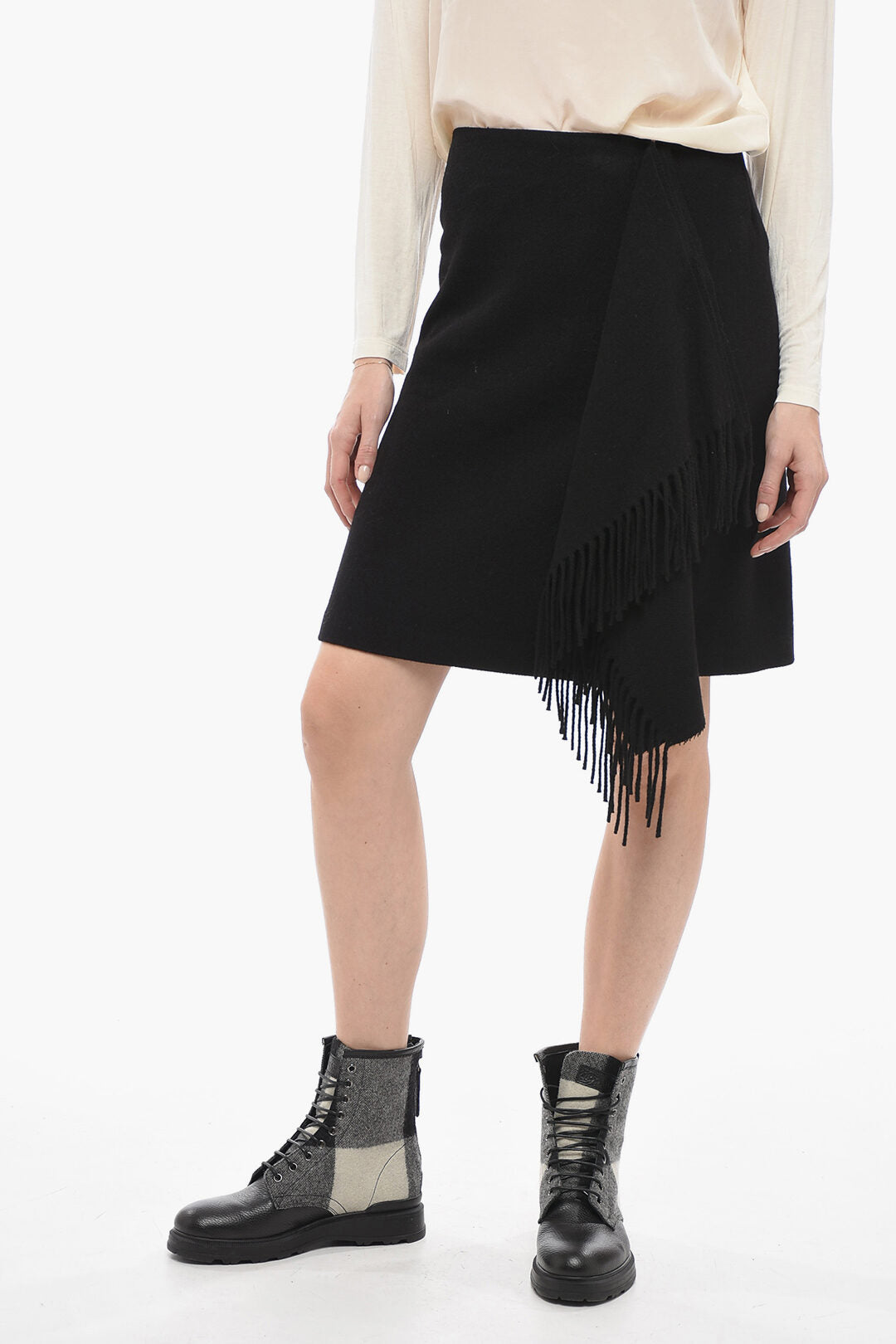 Woolrich 3500~Wrap Skirt with Fringe Detail