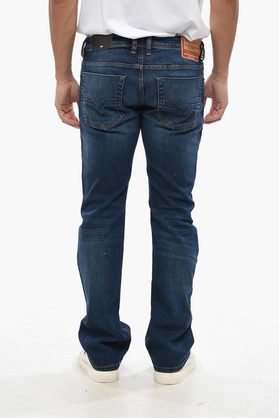 Diesel 2405~Bootcut Jeans ZATINY with Belt Loops 22cm, view 2