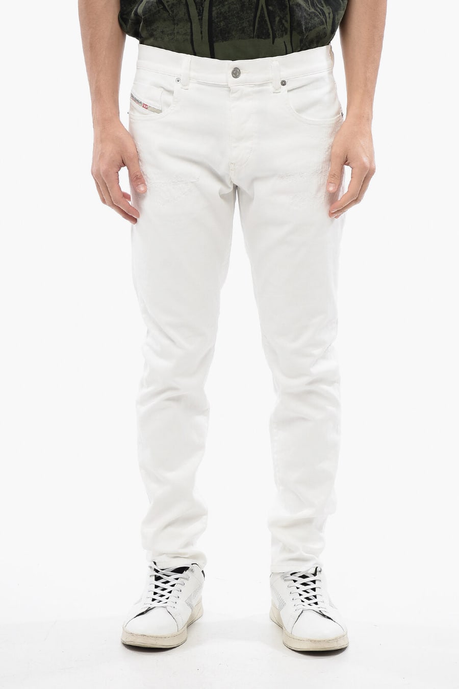 Diesel 2405~Jogg Jeans D-STRUKT-Z-NE Light Wash Mid Rise 16cm