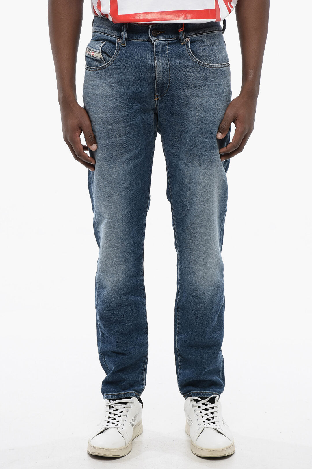 Diesel 2405~Jogg Jeans D-STRUKT-Z-NE Regular Fit with Belt Loops 16cm