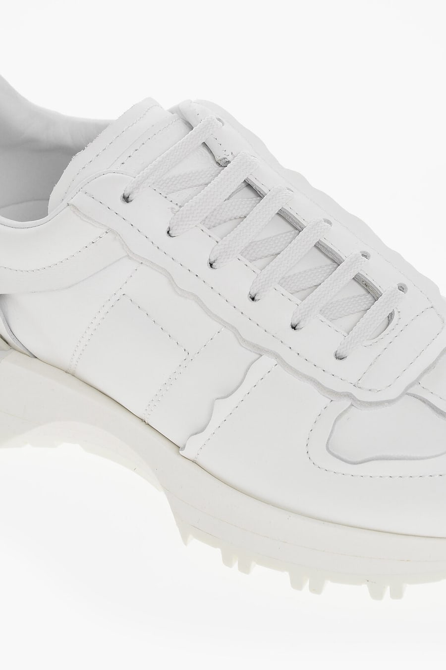Maison Margiela 2405~MM22 Low Leather Sneakers Plain, view 4