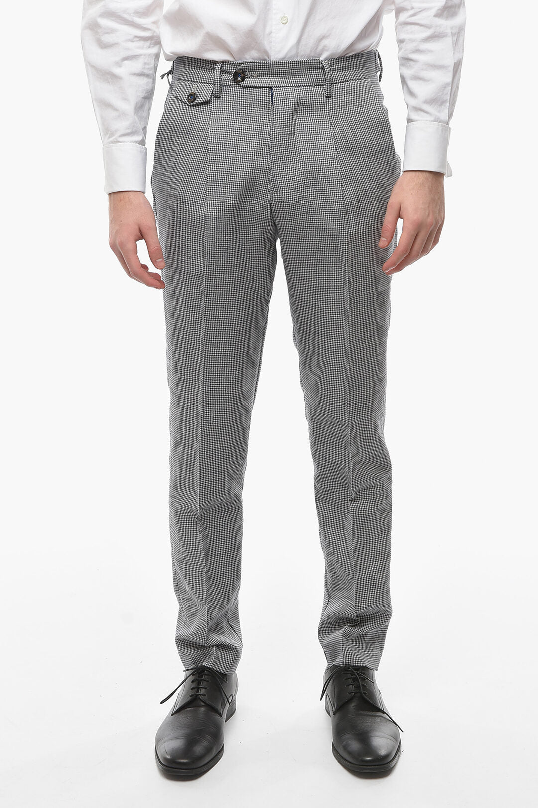Cruna 2405~Single-Pleat Trousers RAVAL in Pied-de-Poule Pattern with Pocket