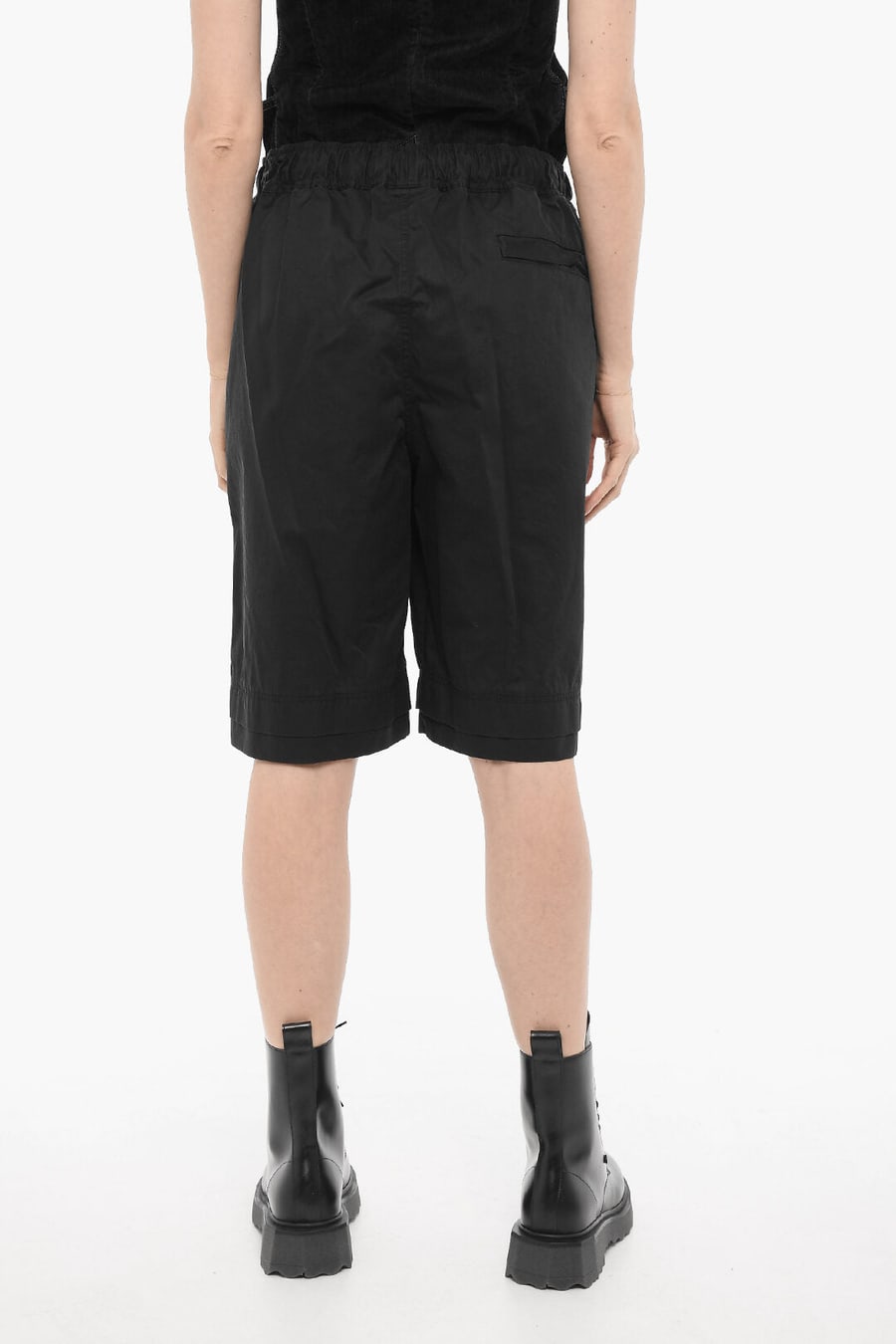 44 Label Group 3500~Solid-Color Shorts with Embossed Monogram, view 2
