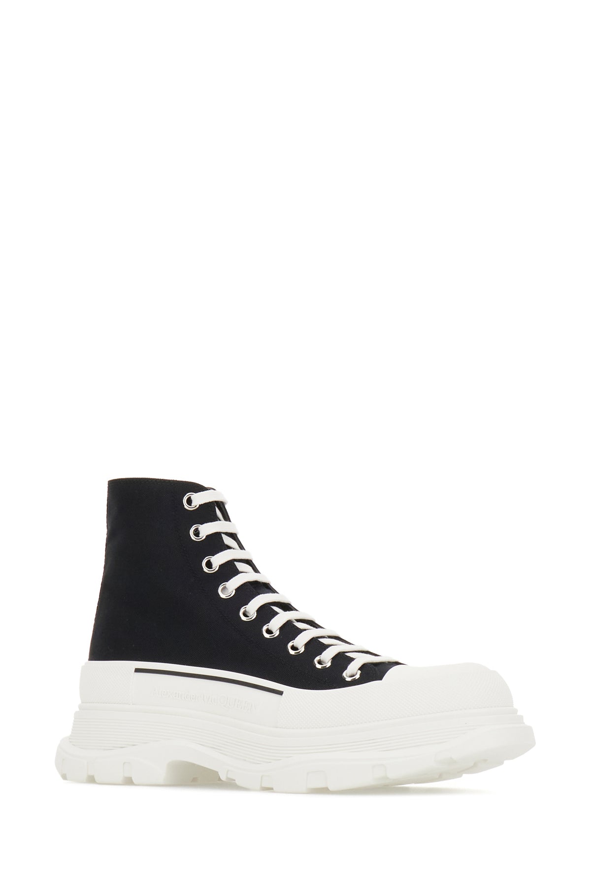 Alexander McQueen Sneakers Tread Slick in tela nera, view 2
