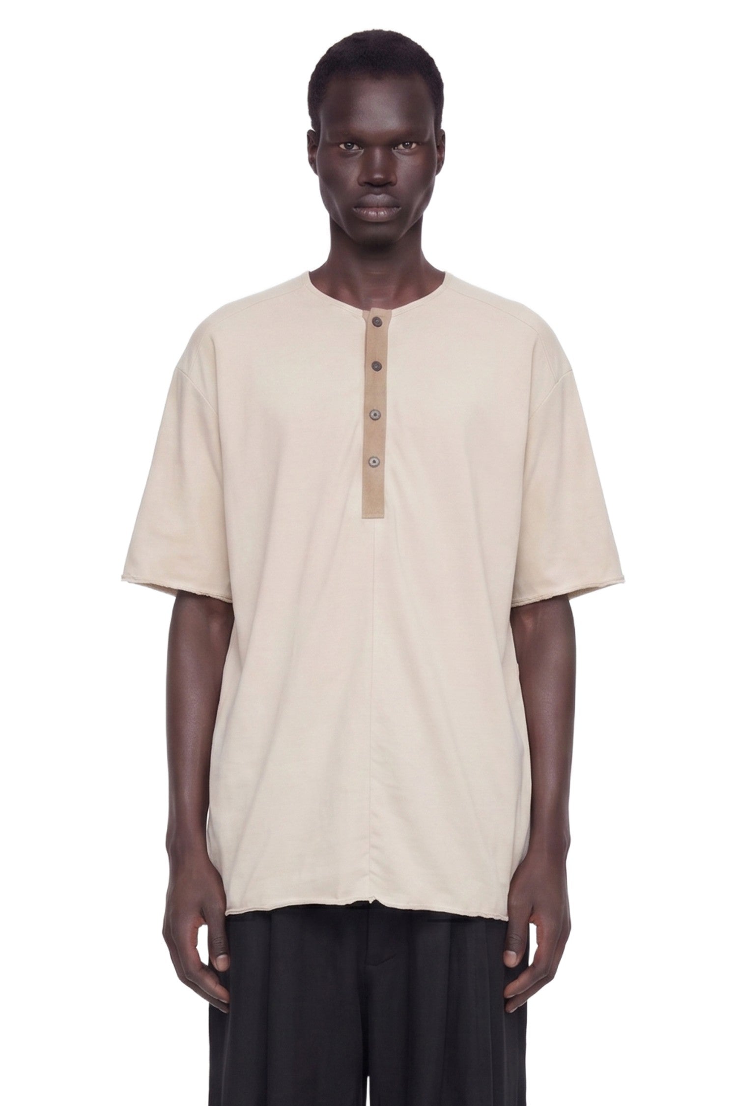 ZIGGY CHEN Henley Neck Gathered T-Shirt