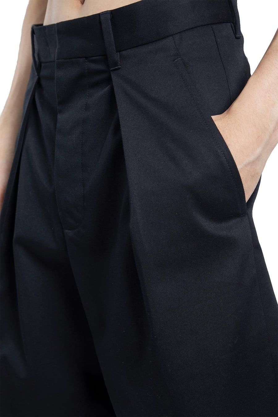 Ann Demeulemeester Noral Pleated Shorts, view 5