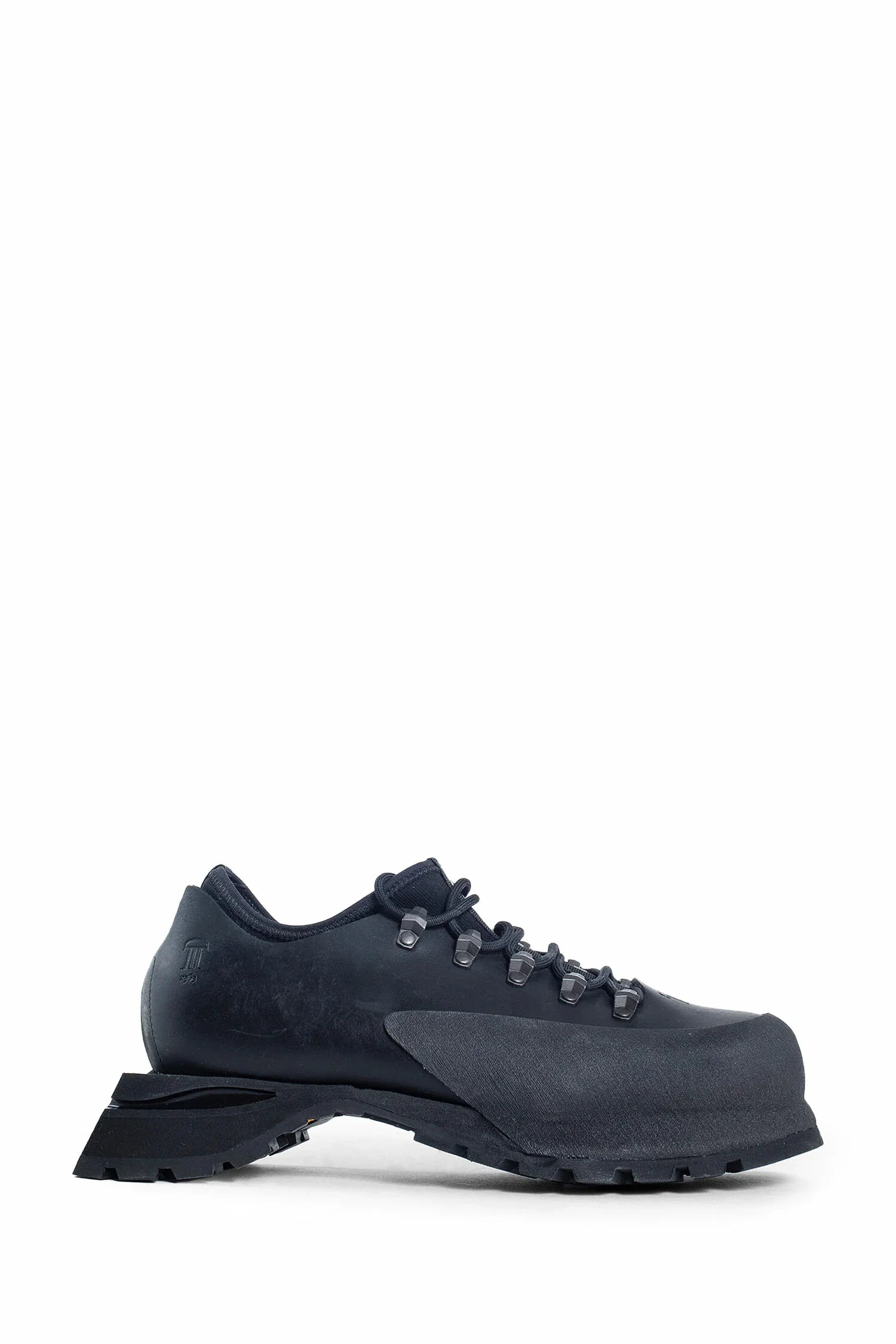 DEMON Poyana sneakers