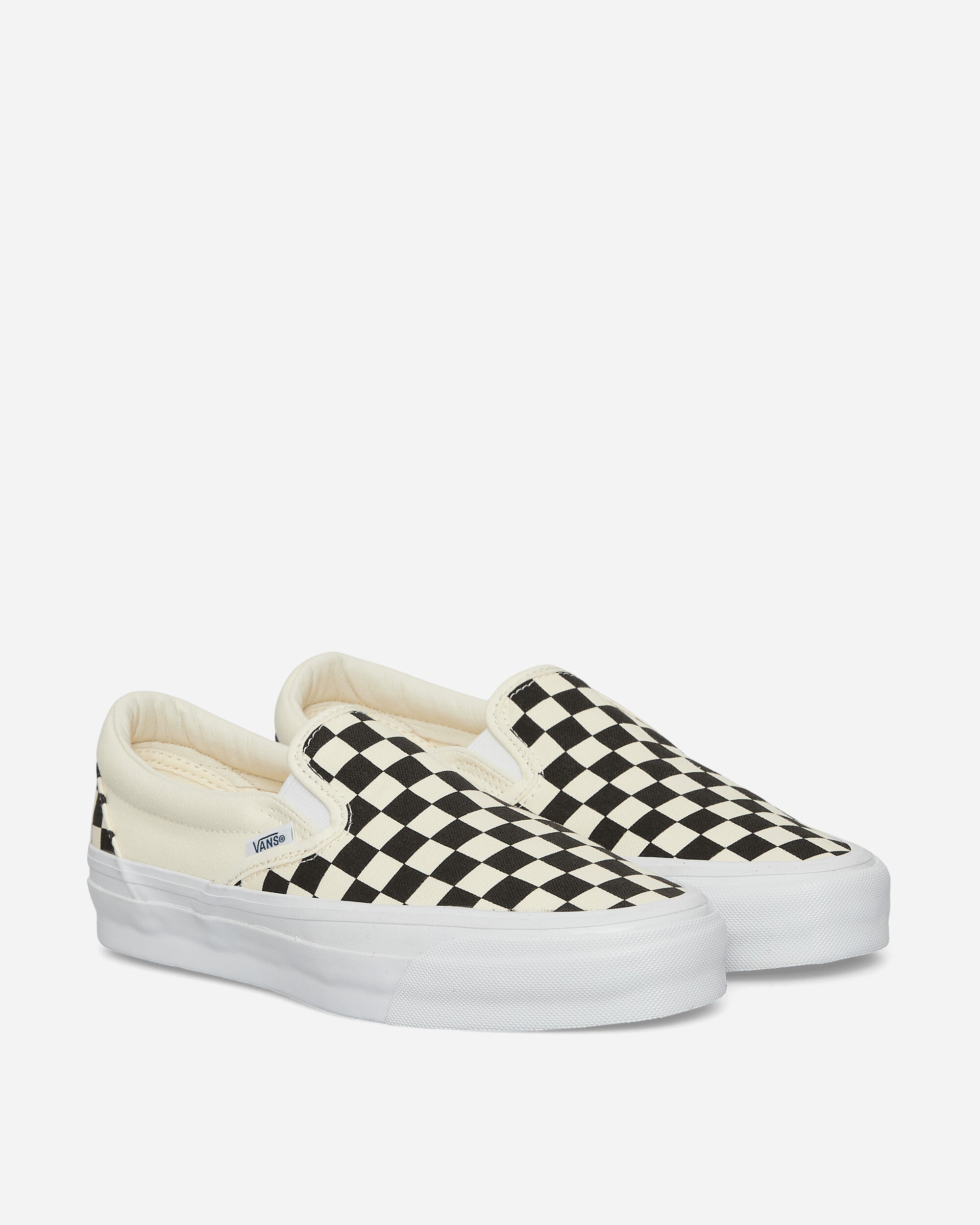 Vans Premium Slip-On 98 Checkerboard Sneakers Black / Off White, view 2