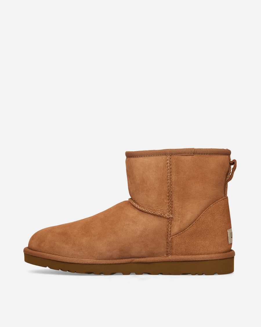 UGG Men's Classic Mini Boots Chestnut, view 3