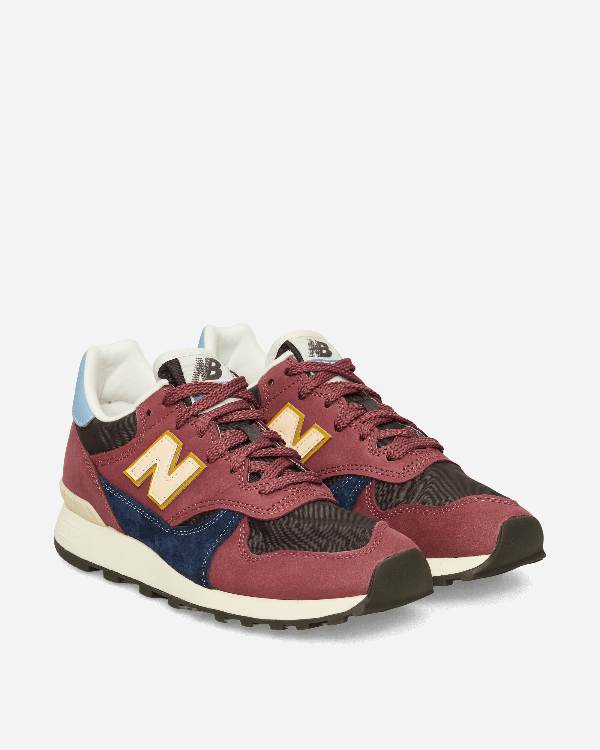 New Balance 475 Sneakers Washed Burgundy, view 2