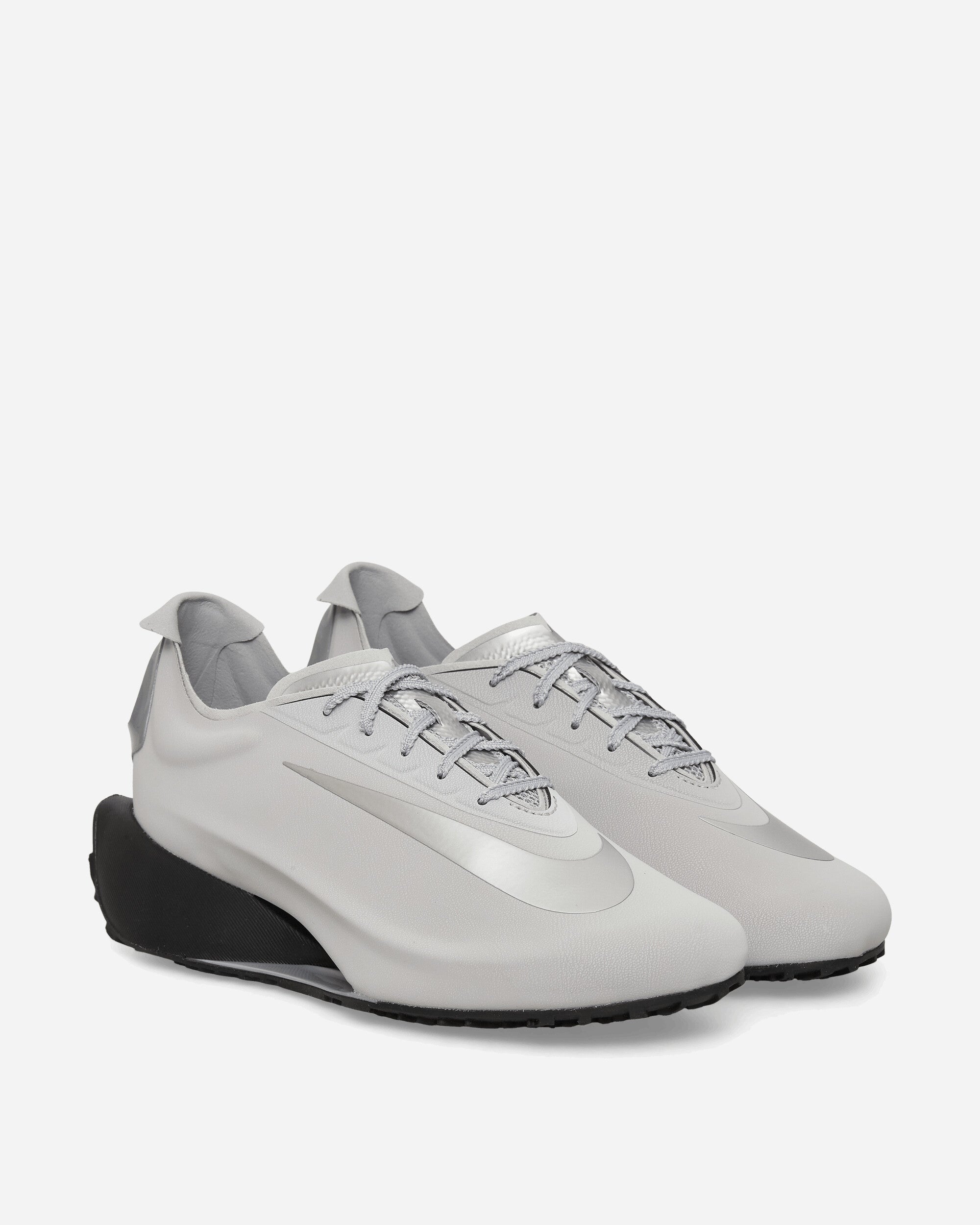 Nike Women's First Sight Noir Sneakers Flat Silver / Metallic Silver / Black, view 2