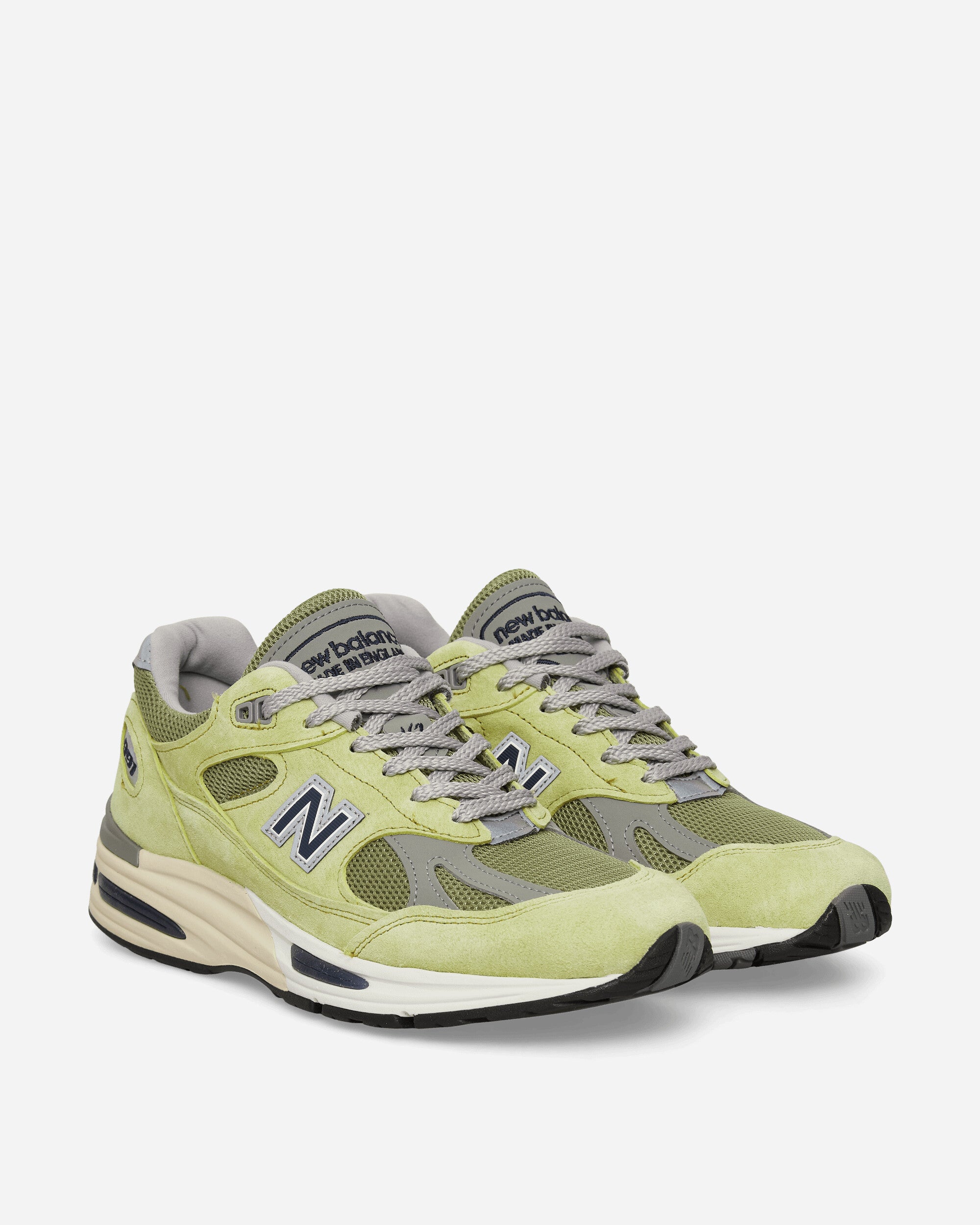 New Balance Made in UK 991v2 Sneakers Green Banana / Moss / Moon Mist, view 2