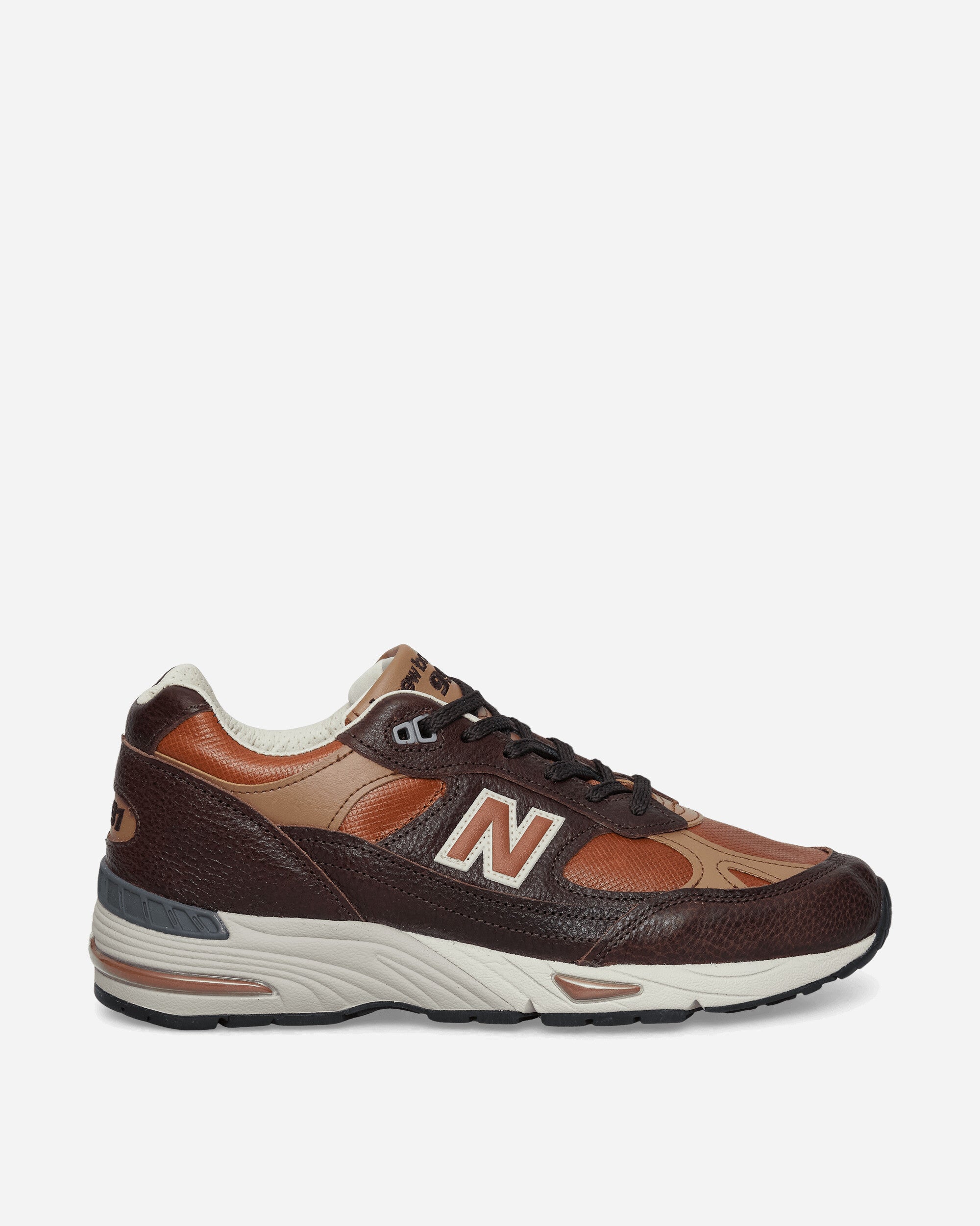New Balance Made in UK 991v1 Sneakers Chocolate Plum / Caramel Cafe / Tan