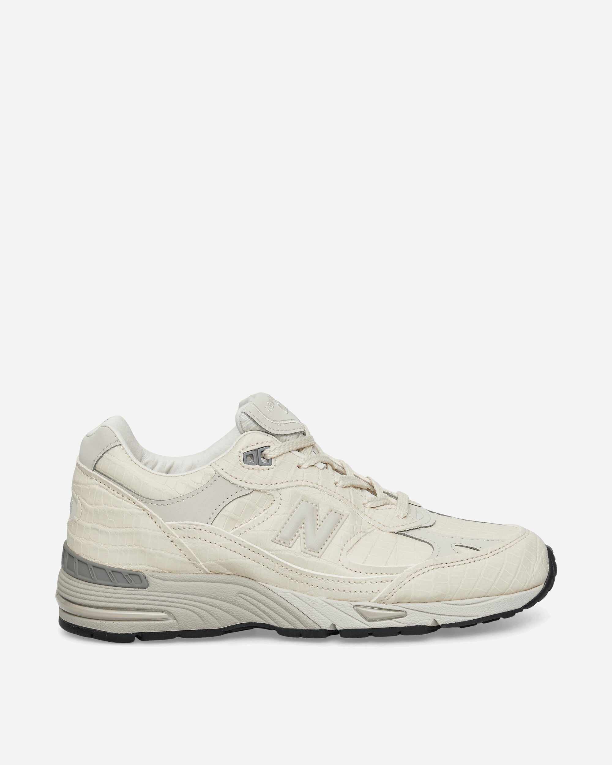 New Balance Women's Made in UK 991v1 Sneakers Pistachio Shell