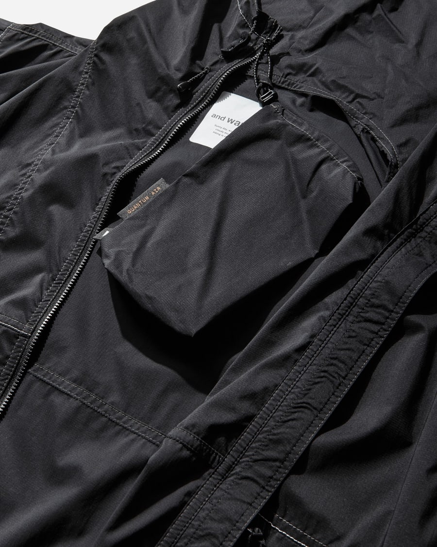 and wander Men's PERTEX Wind Jacket Black, view 4