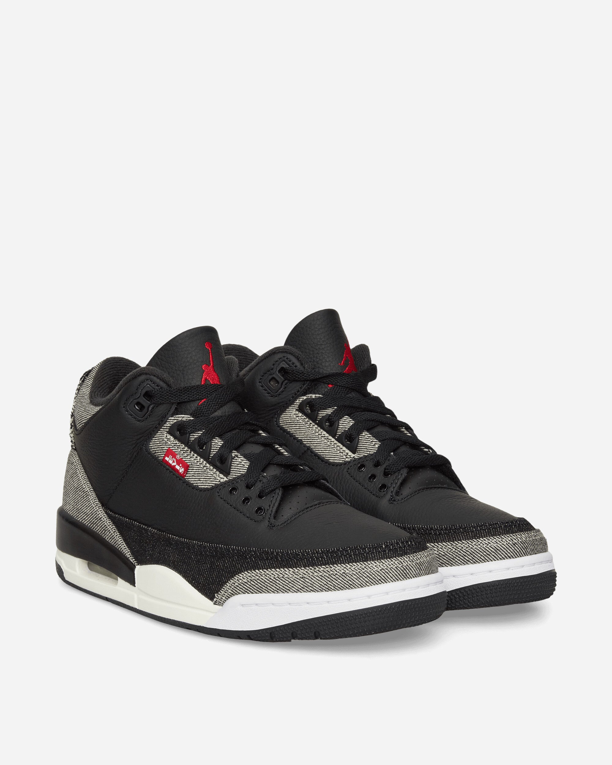 Nike Jordan Levi's Air Jordan 3 Sneakers Black / White, view 2