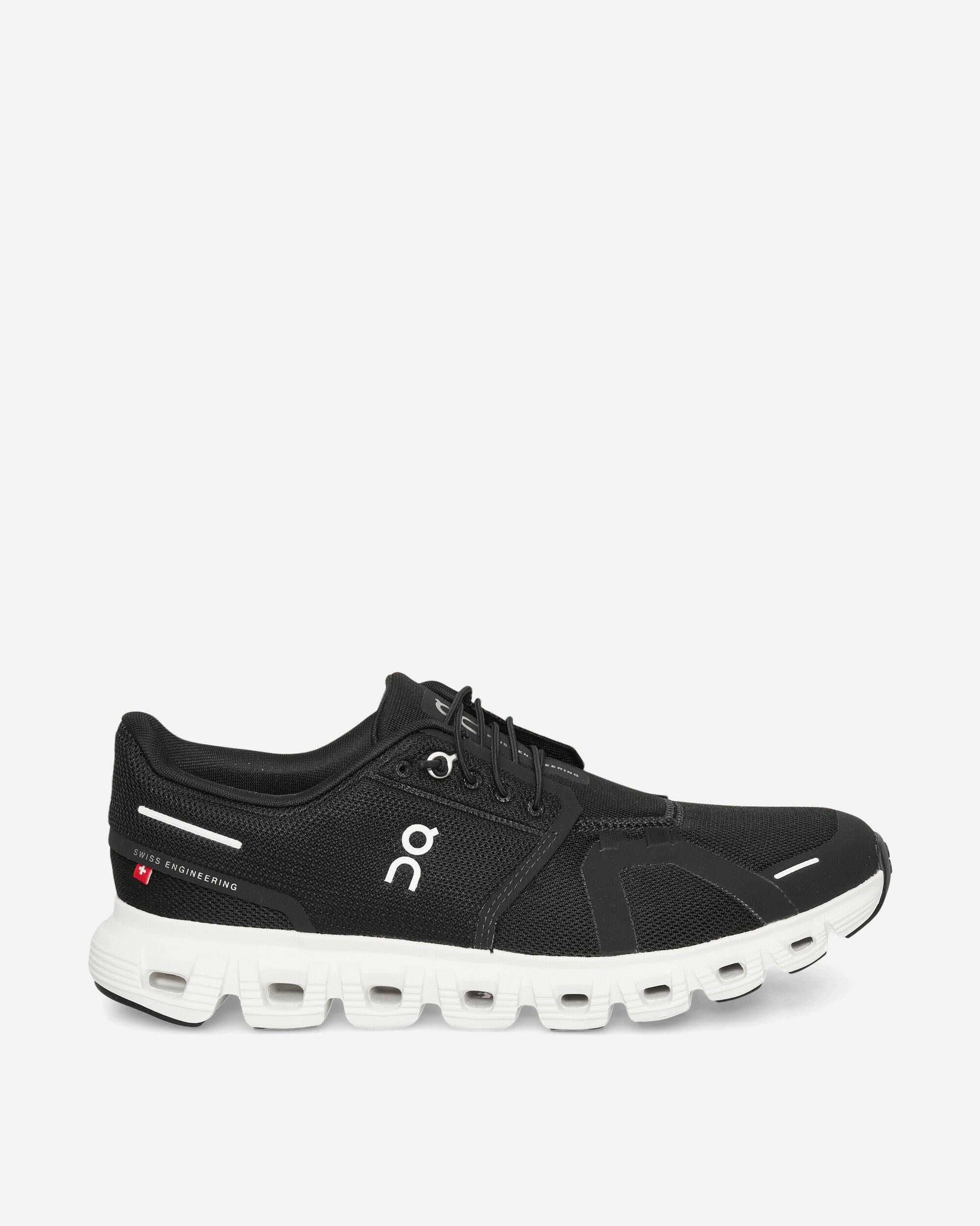 On Cloud 6 Sneakers Black / White