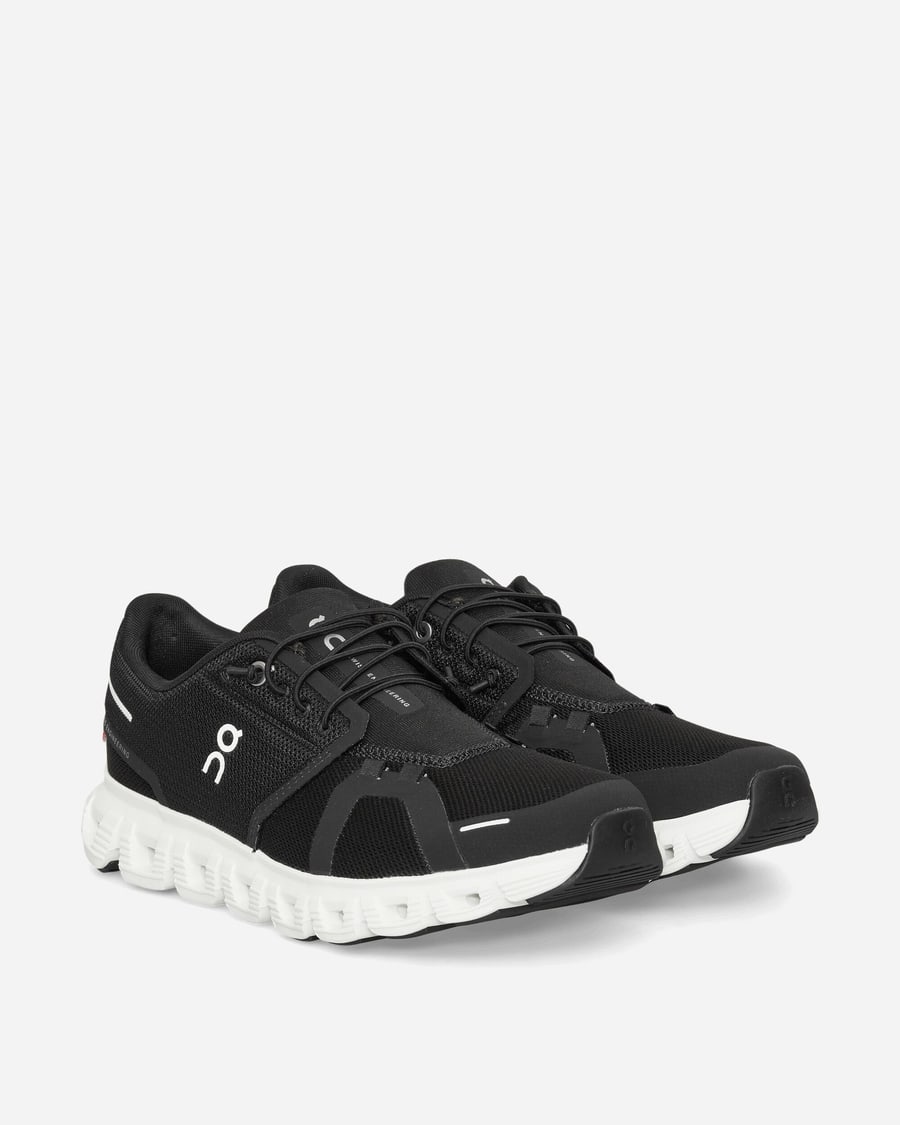 On Cloud 6 Sneakers Black / White, view 2