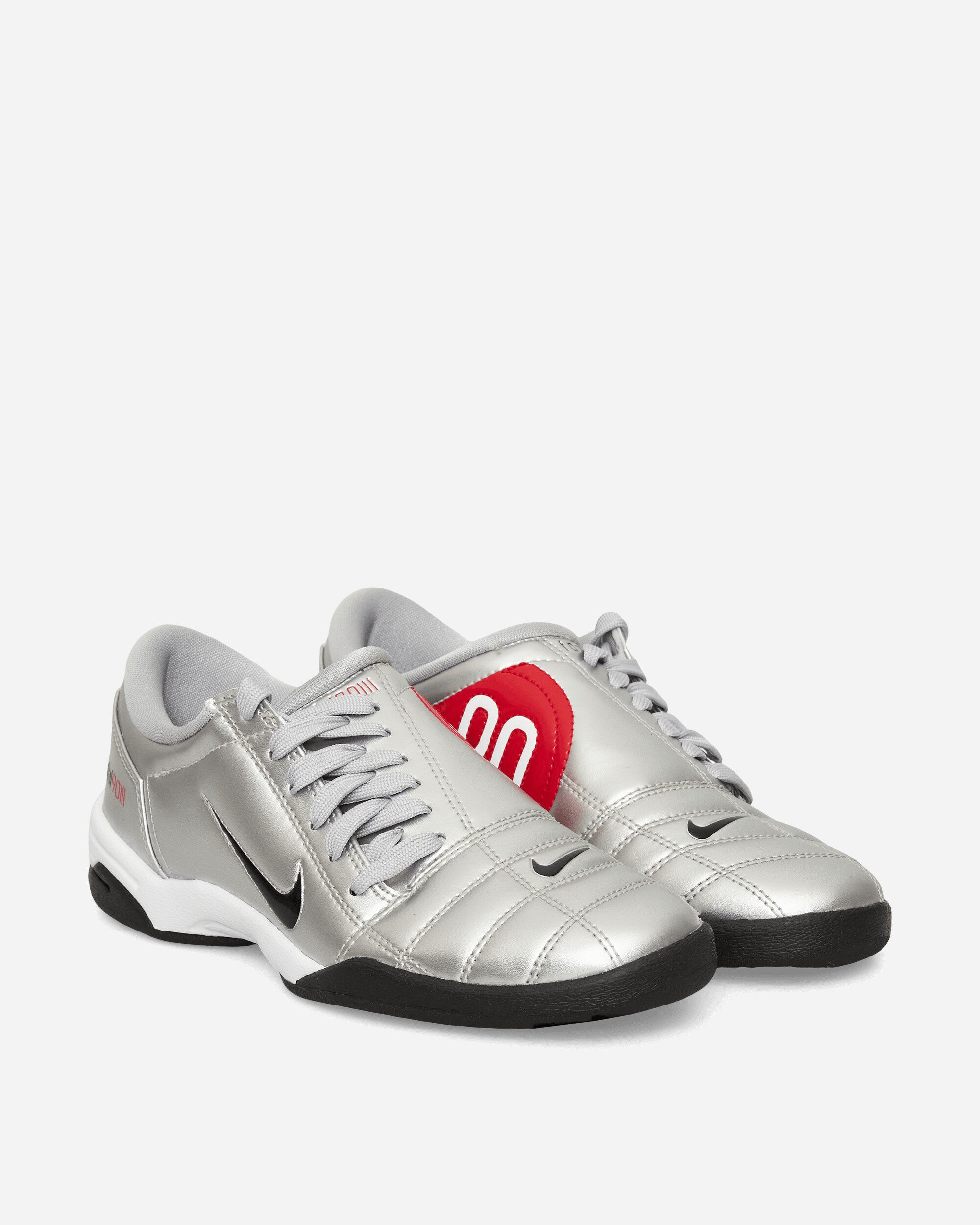 Nike Women's Total 90 Sneakers Silver / University Red, view 2
