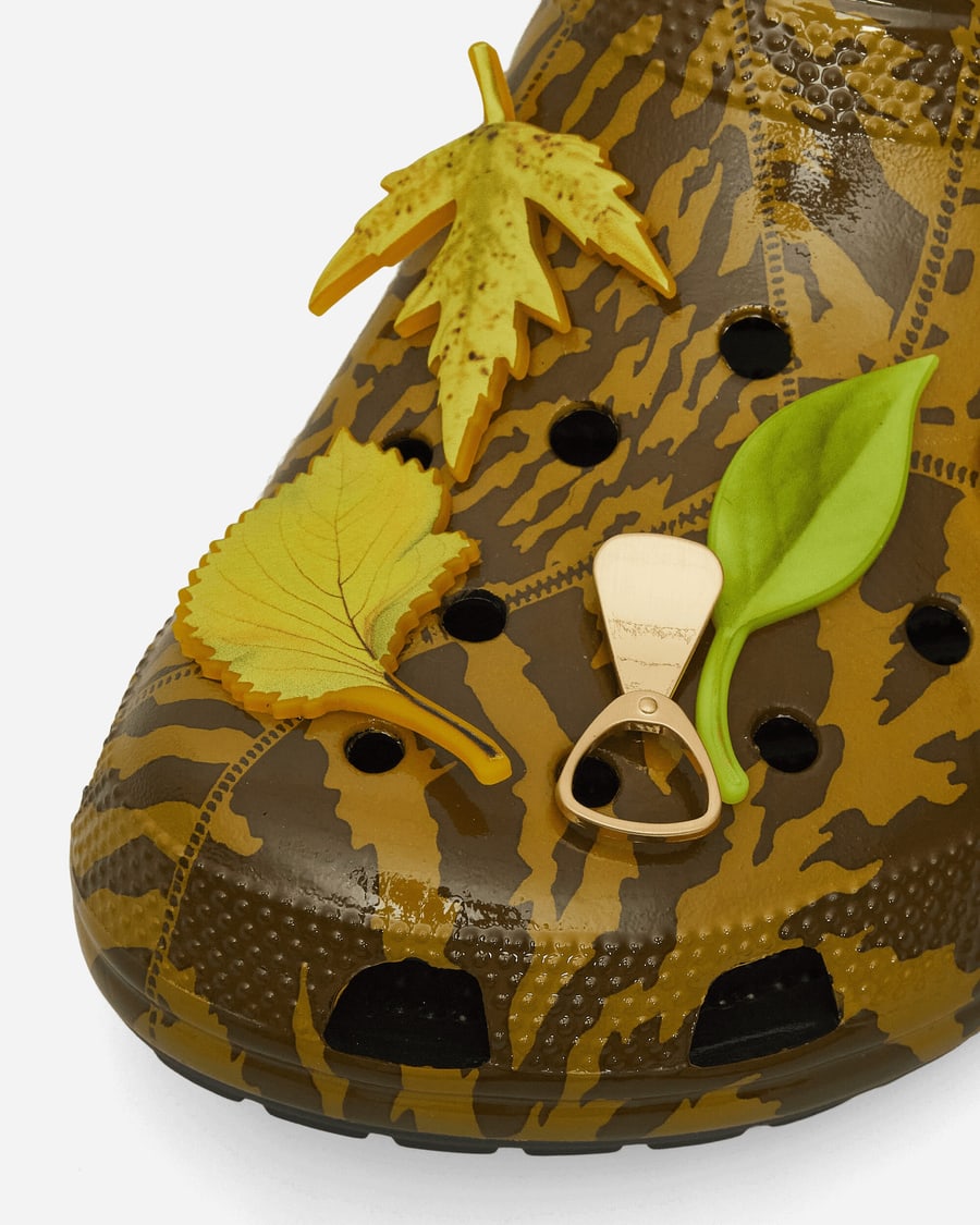 Crocs Aries Classic Clogs Dark Algae, view 6