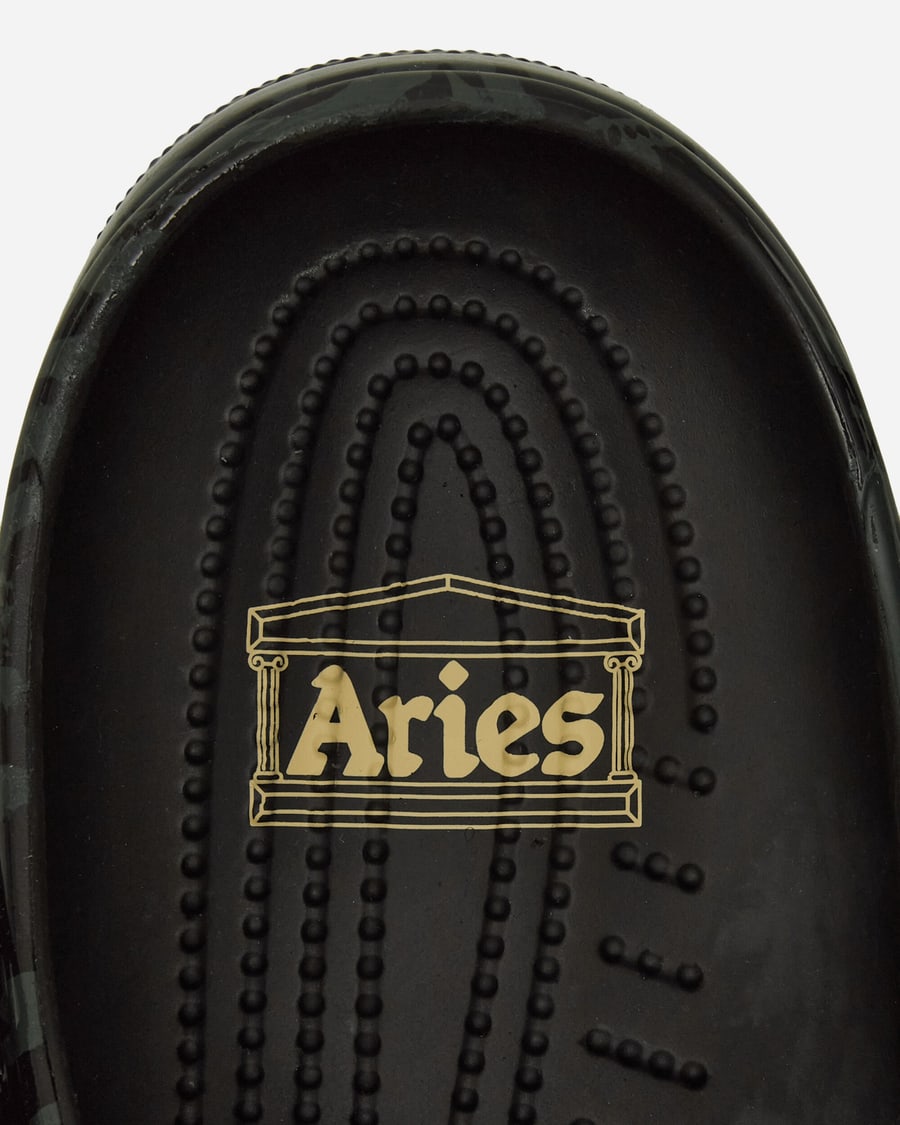 Crocs Aries Classic Clogs Black, view 7